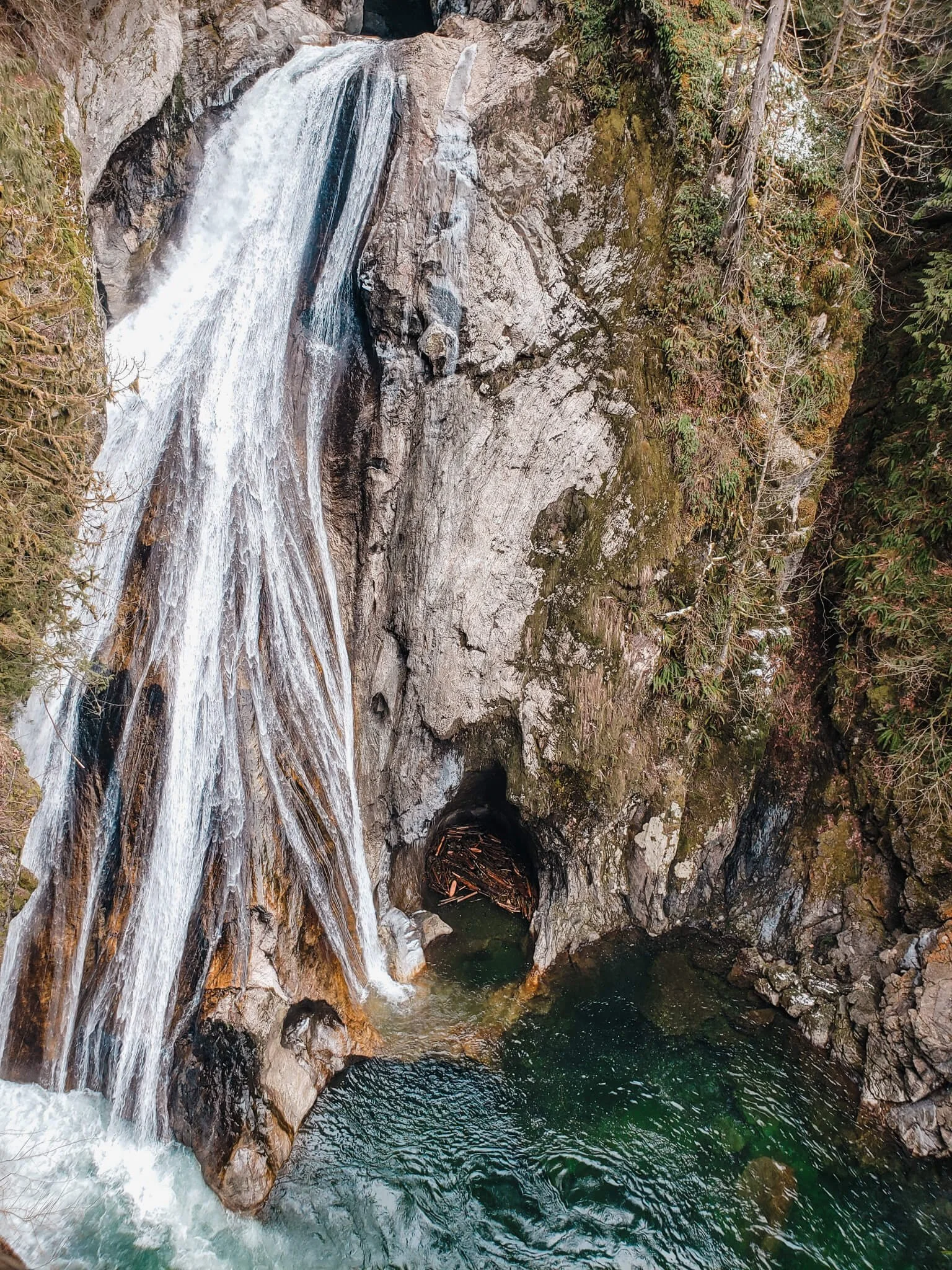 Two of the Best Waterfall Hikes Near Seattle — Traveling Tessie