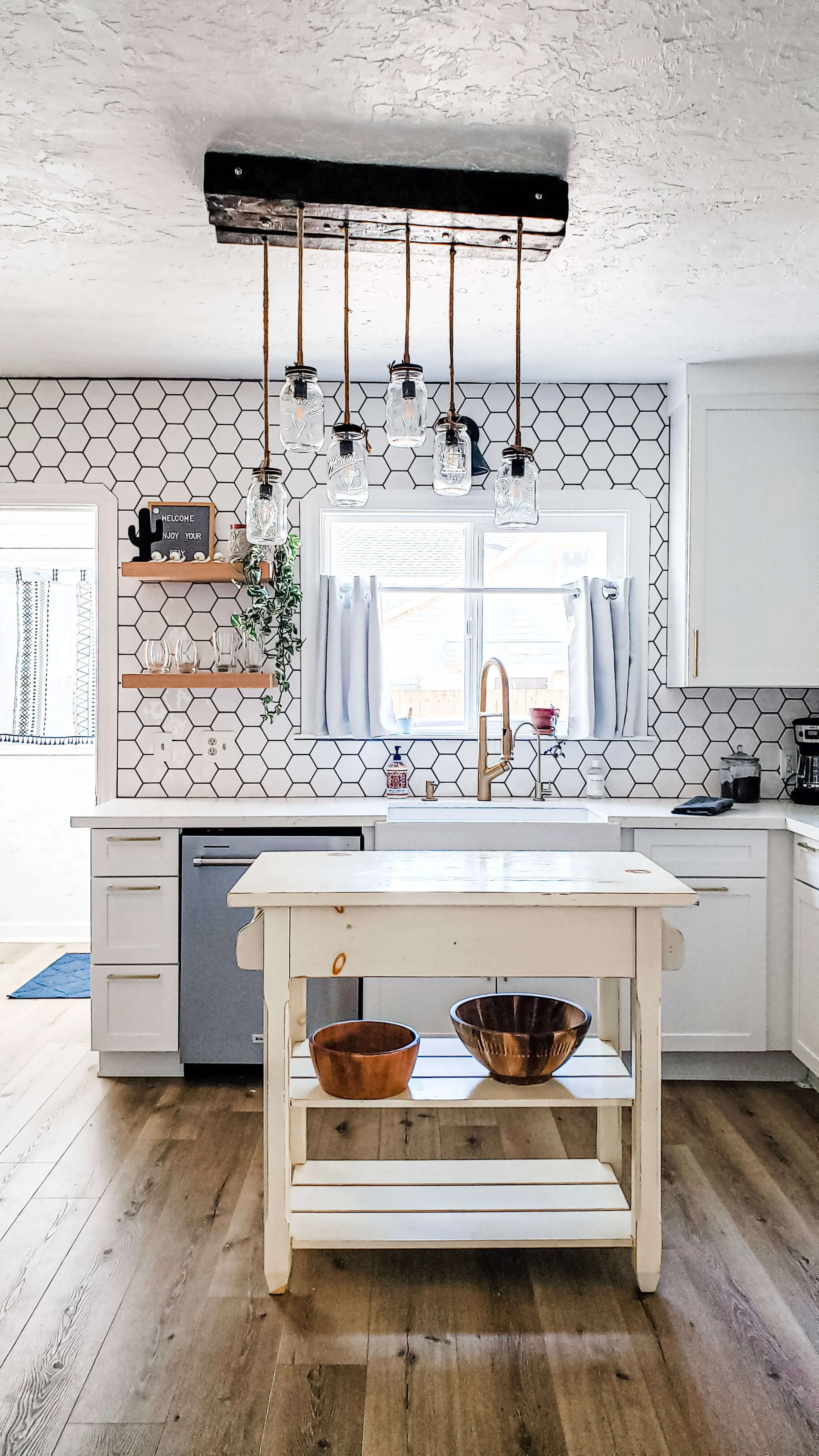 One of the Cutest Airbnb’s in Santa Rosa California — Traveling Tessie