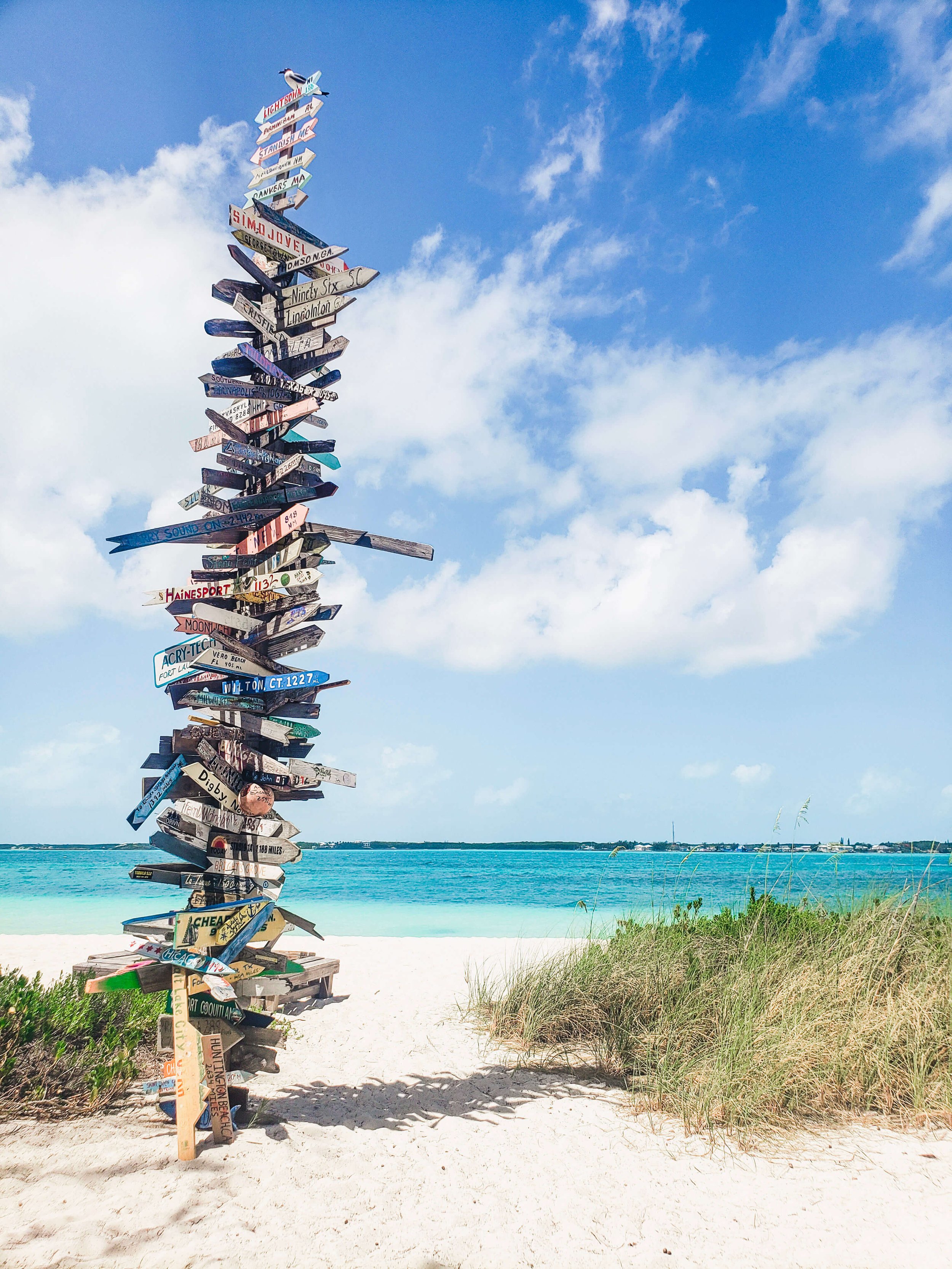 Chat 'n Chill direction sign Exuma