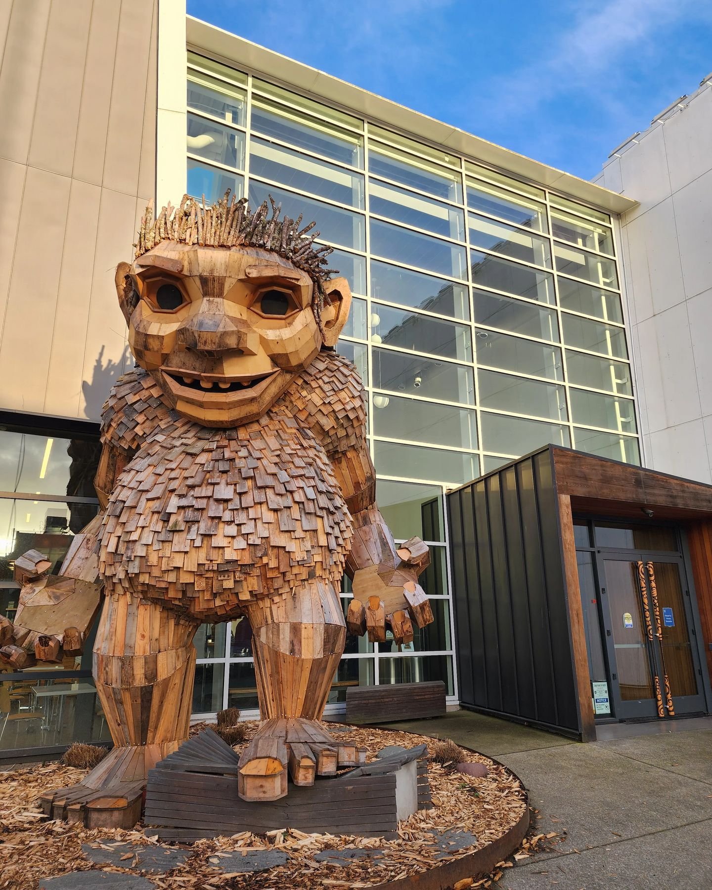 One of six of Thomas Dambo's Northwest Trolls welcomes you as you enter Seattle's National Nordic Museum in Ballard. 
 
For those of you who are unfamiliar with Thomas Dambo - he's a Danish environmental artist who has created over 120 troll installa