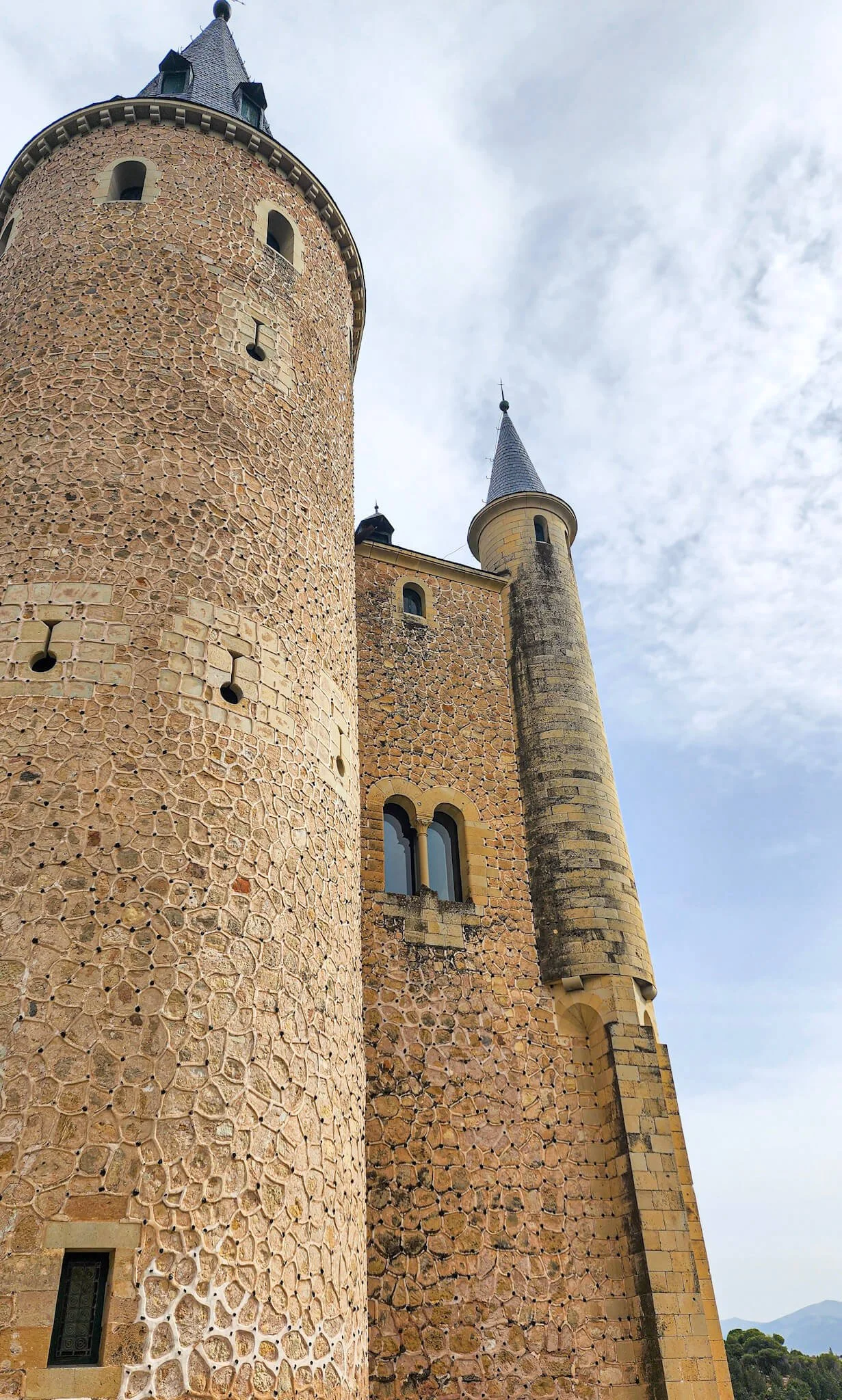 Alcazar of Segovia Tower.jpg