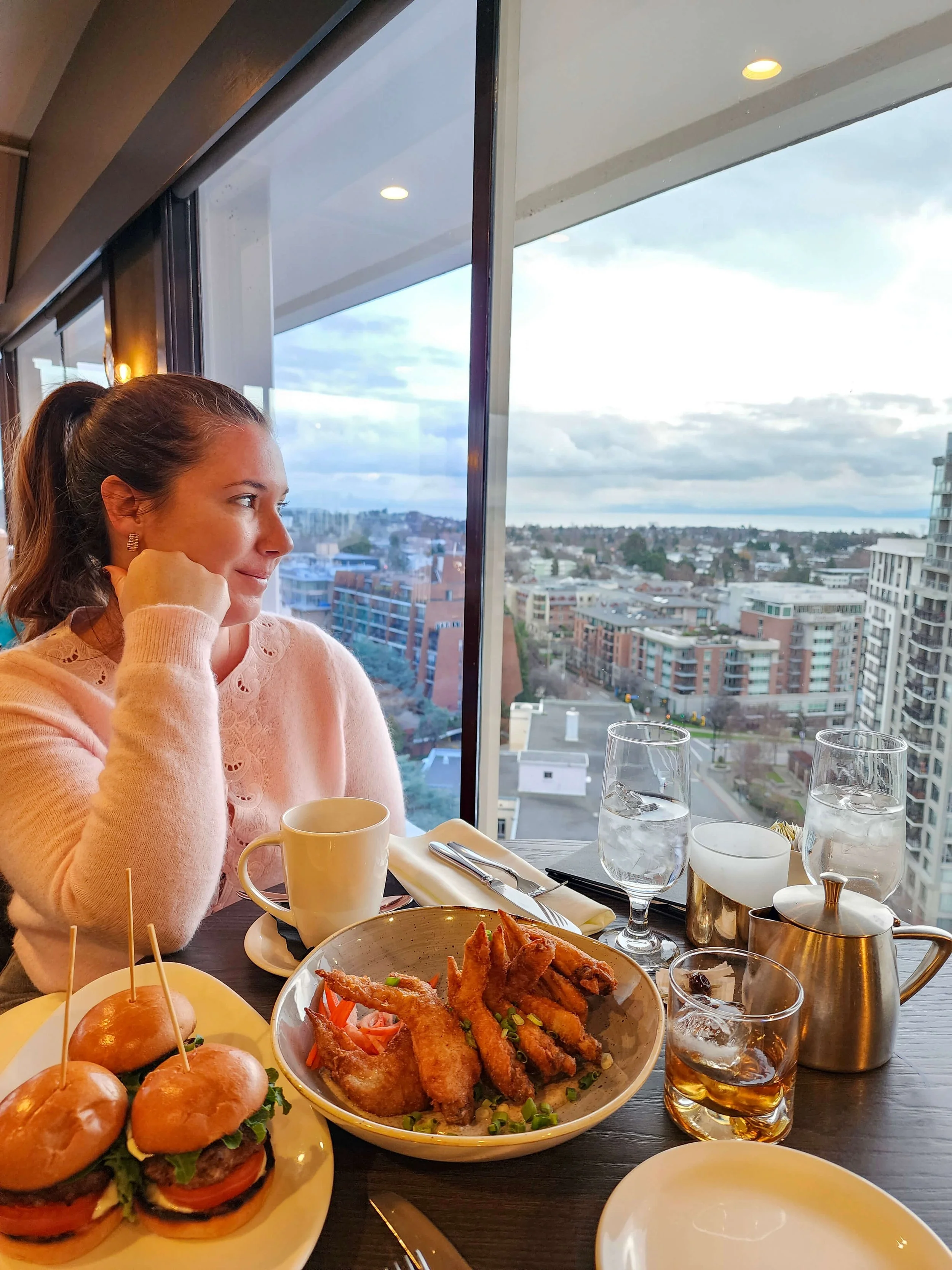 Brunch with a view at Vista 18