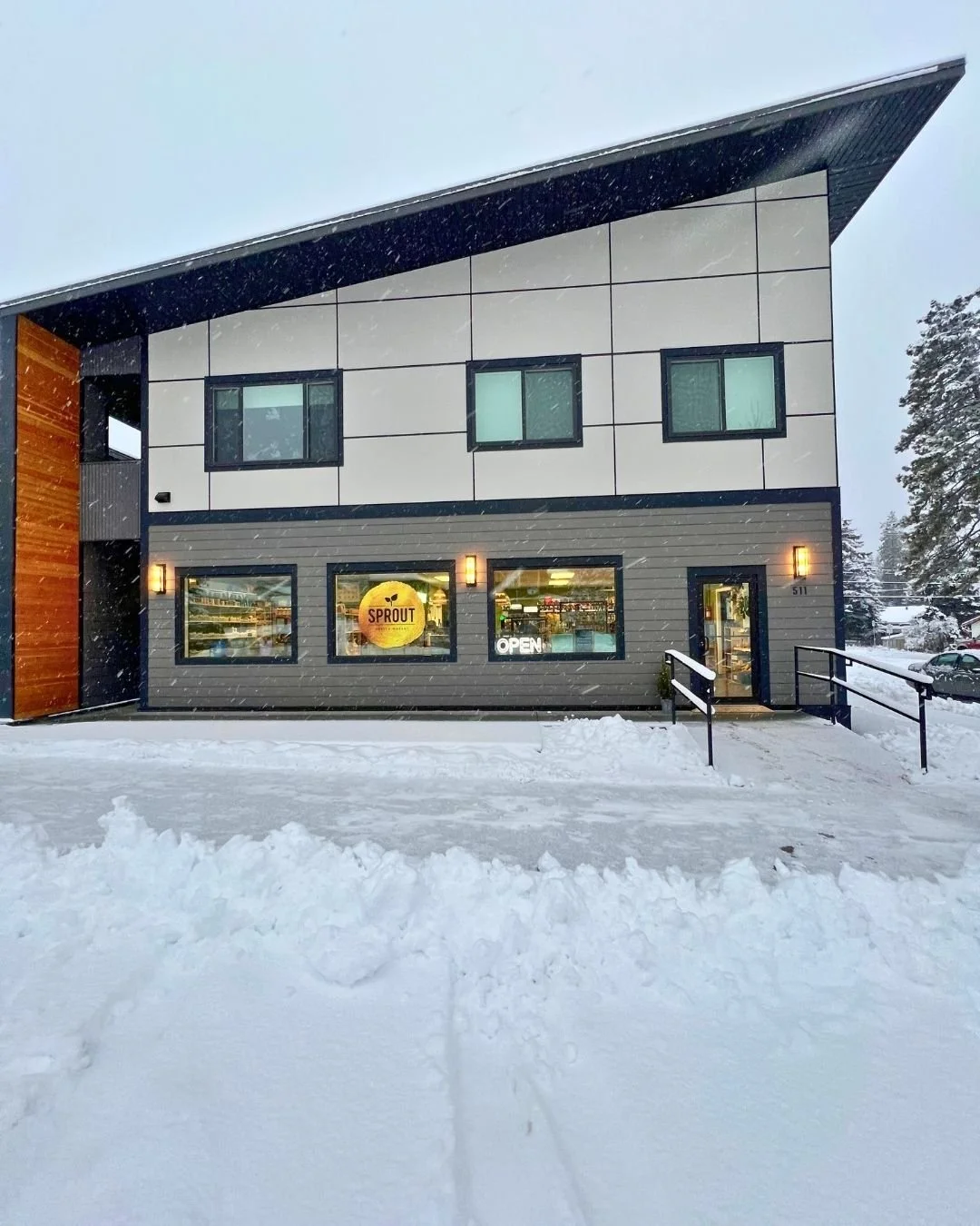 A little heads up for our Marysville shoppers 💚Starting this January, we&rsquo;ll be slightly adjusting our weekend hours at our Marysville shop:

Saturday &amp; Sunday
8:30AM &ndash; 6PM

A small change as we ease into the new year, thanks so much 