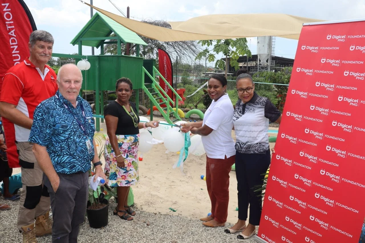 Buk bilong Pikinini Launches its First Playground Project