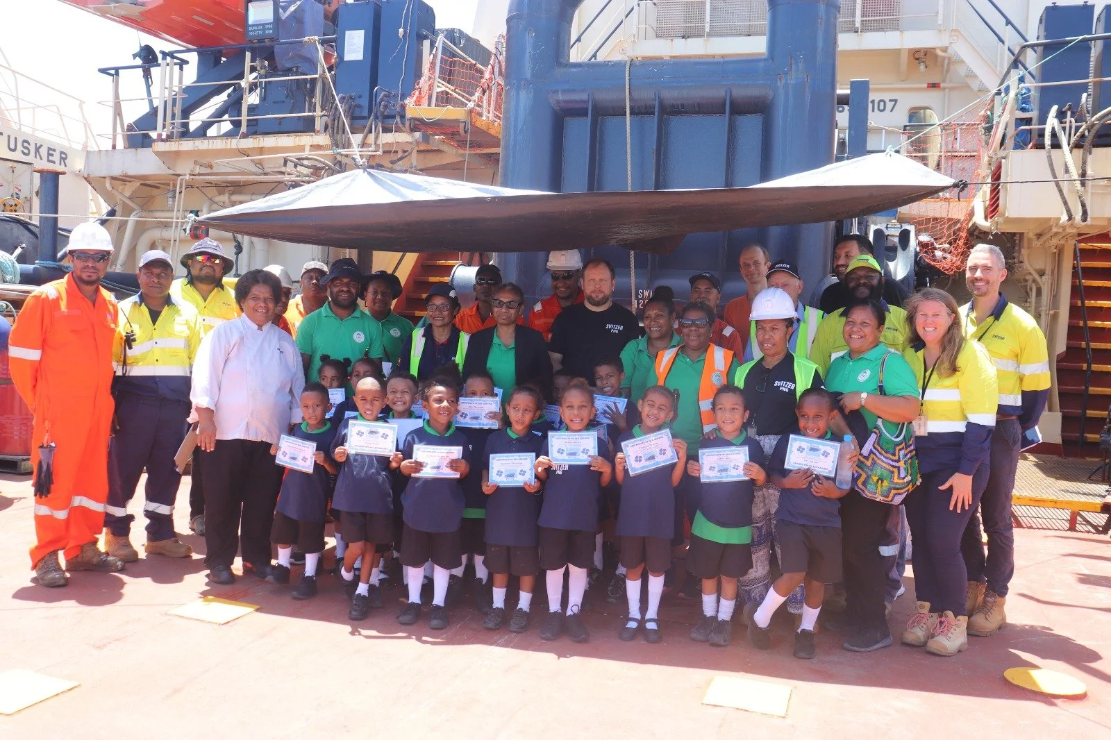 Buk bilong Pikinini and Svitzer PNG Partnership celebrated with a fun tug boat excursion for students.