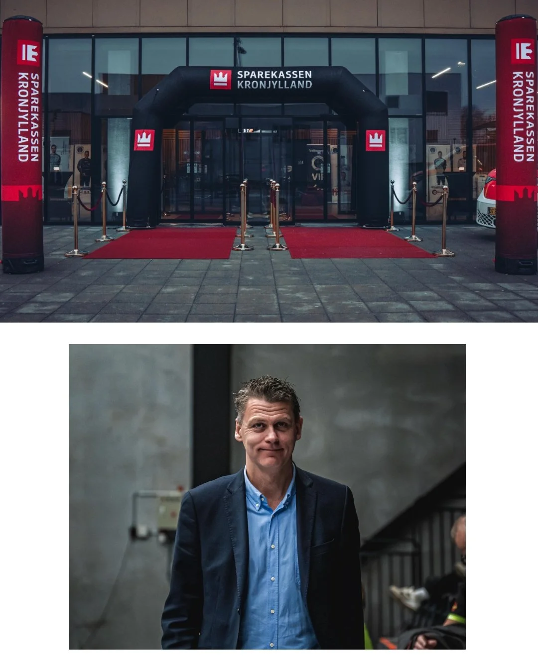 Indgang til Sparekassen Kronjylland med rød løber og teltstænger foran en moderne glasfacade, og en mand i blazer og blå skjorte, som står indendørs.