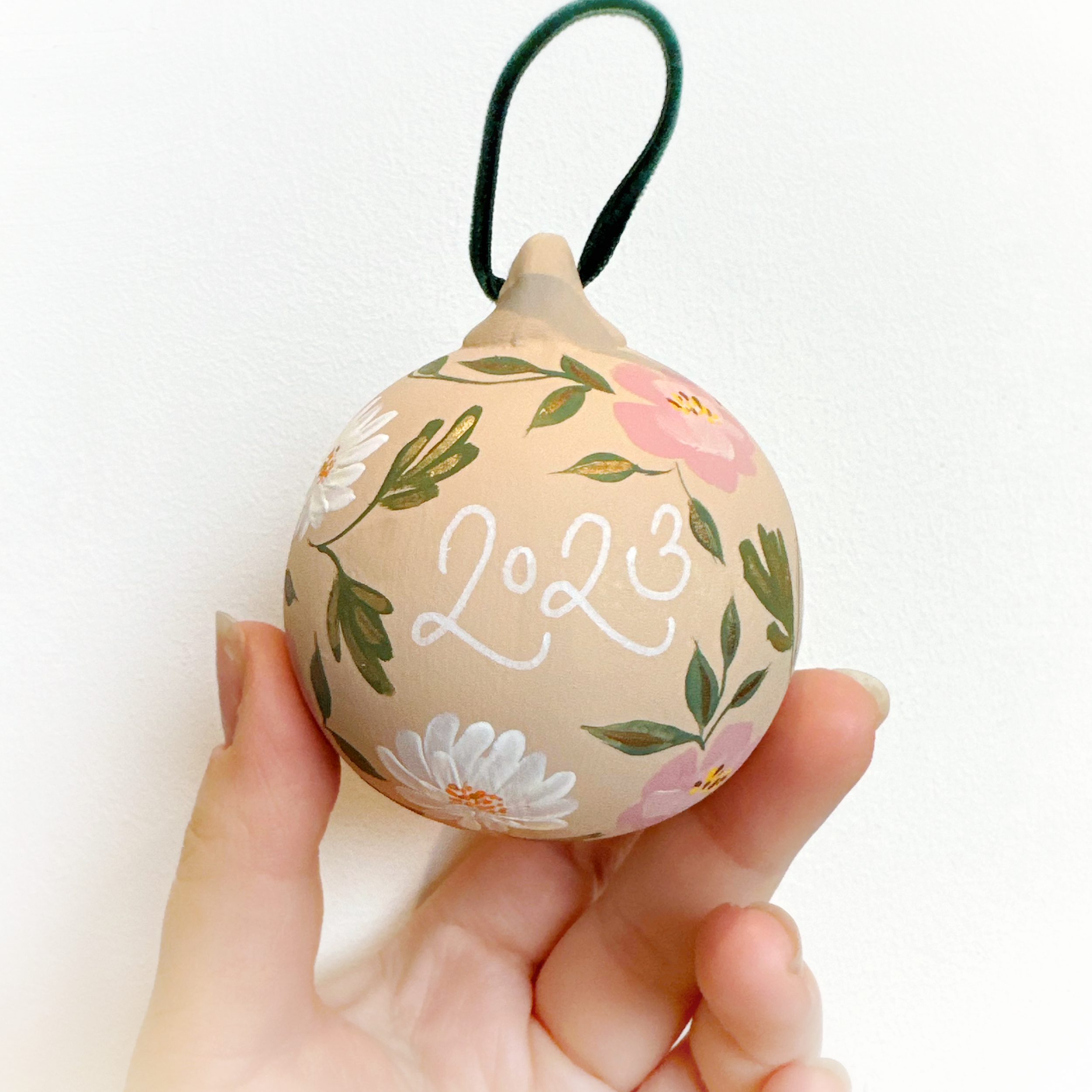 Custom flowers peach.PNG