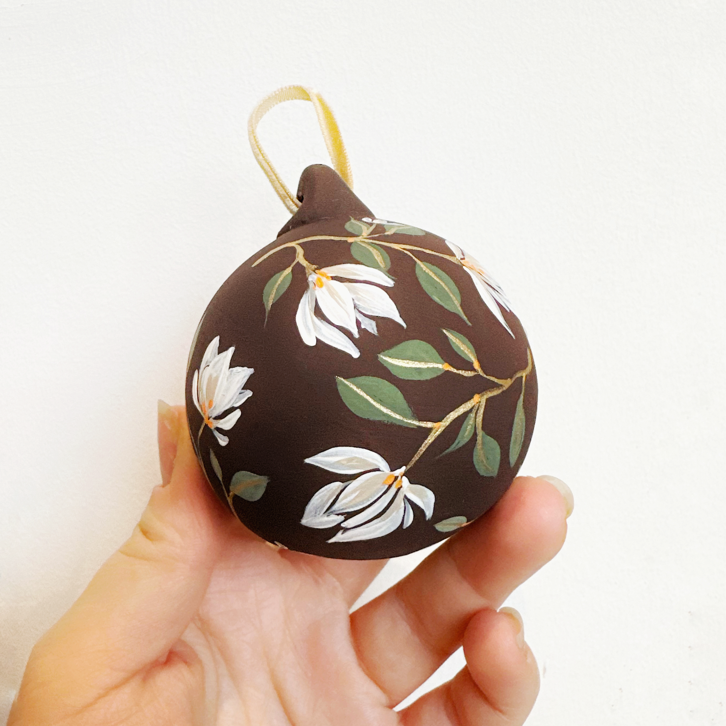 Custom Flowers Brown.PNG