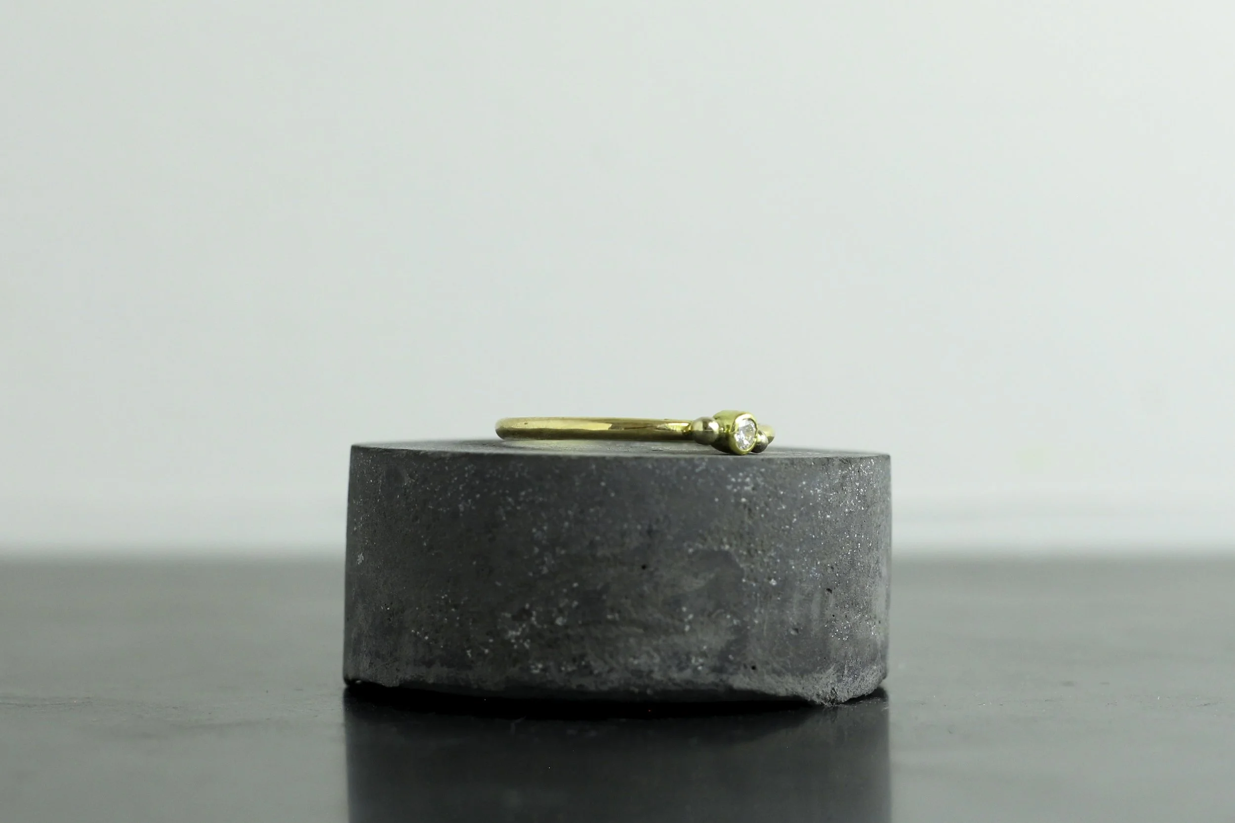 200 delicate 18 ct diamond .jpg