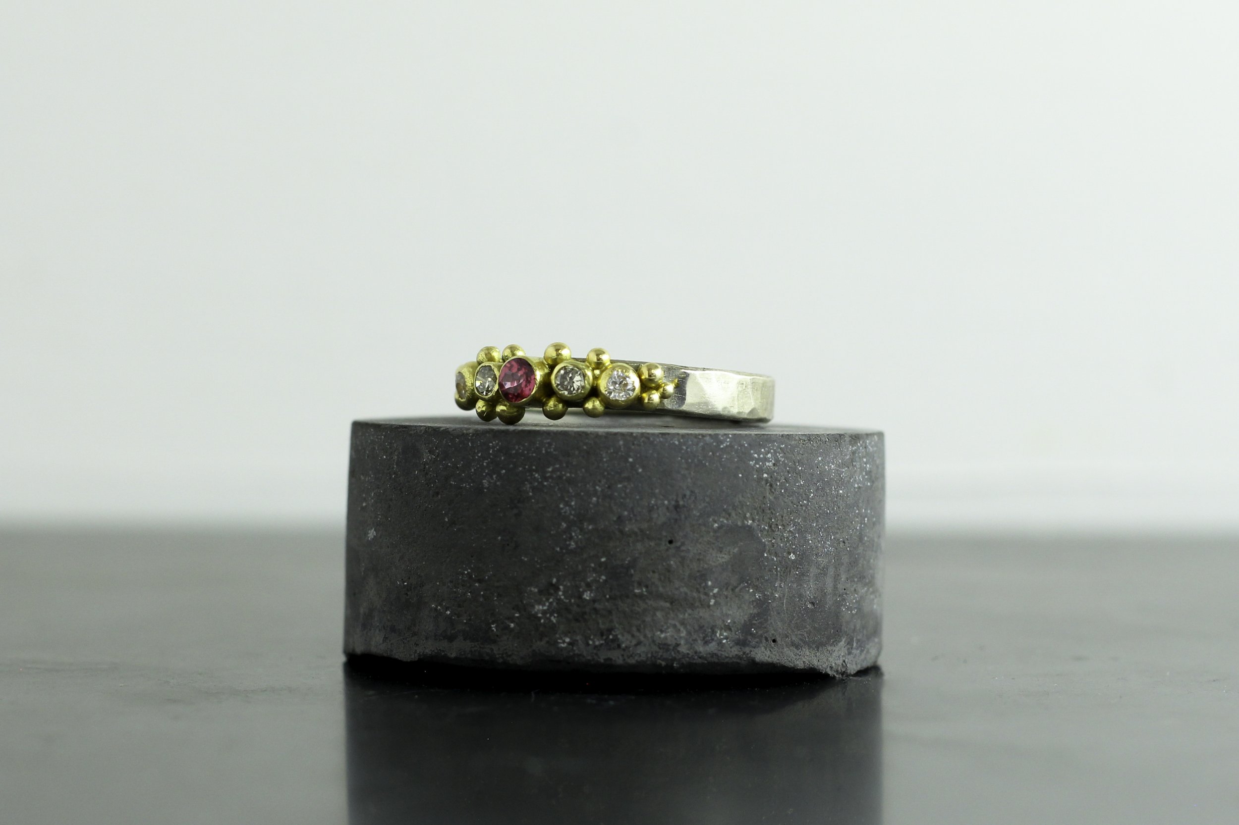 300 pink spinel and 18ct.jpg