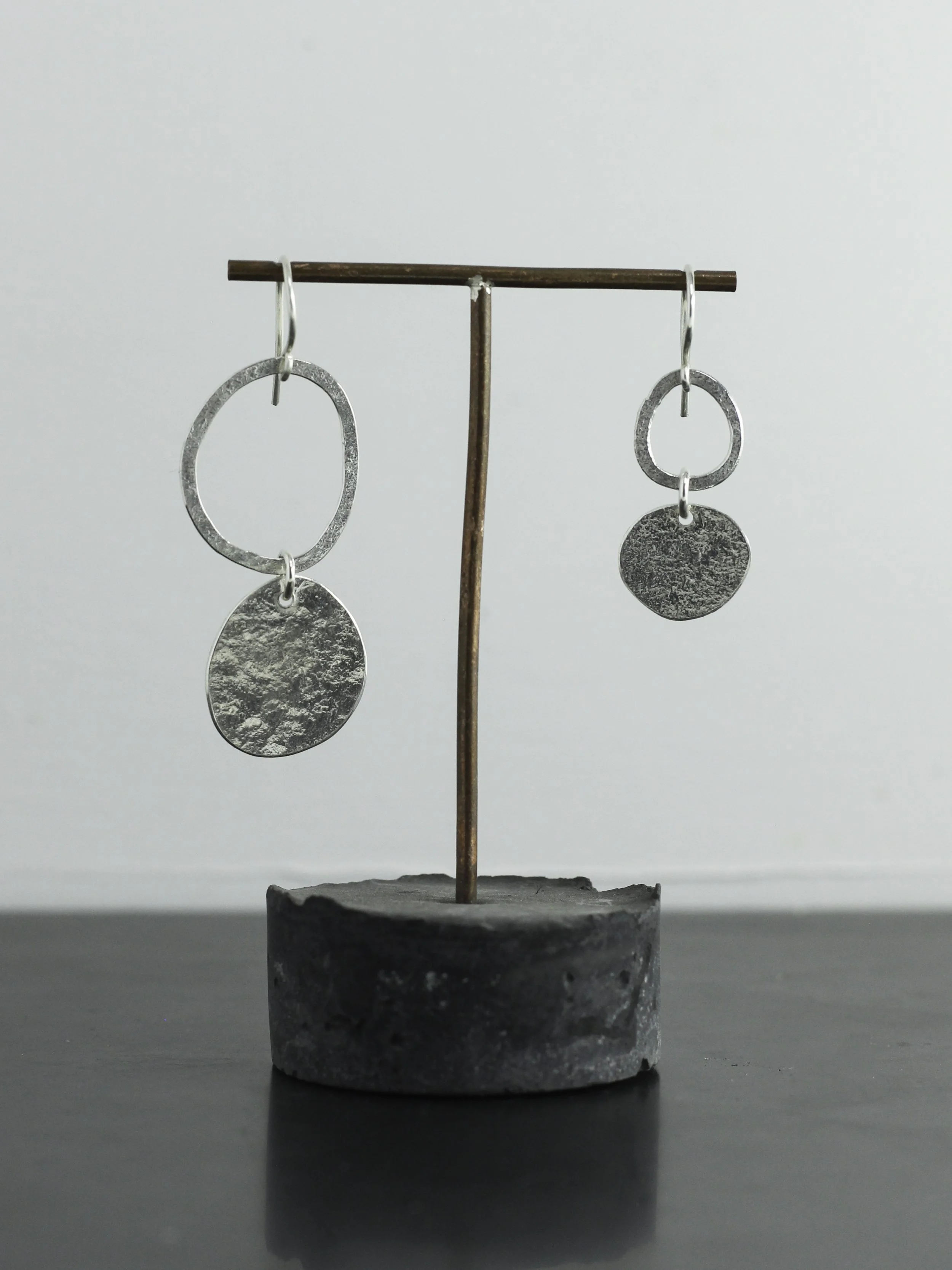 300 eternal moon earring.jpg