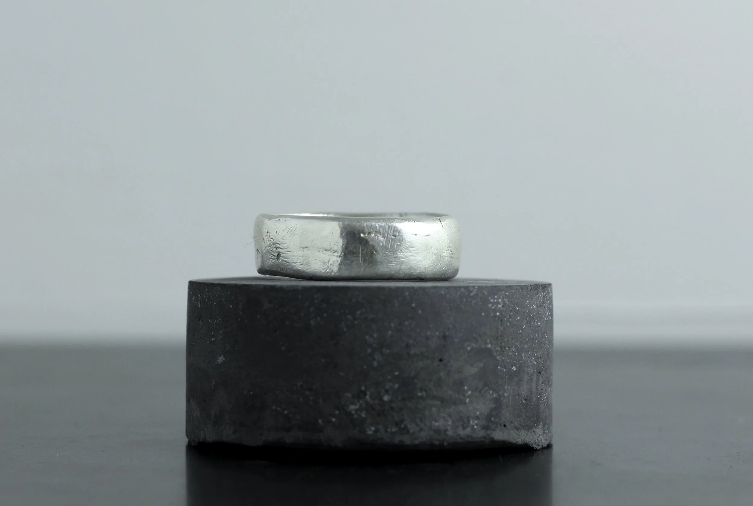 300 emerald ring front.jpg