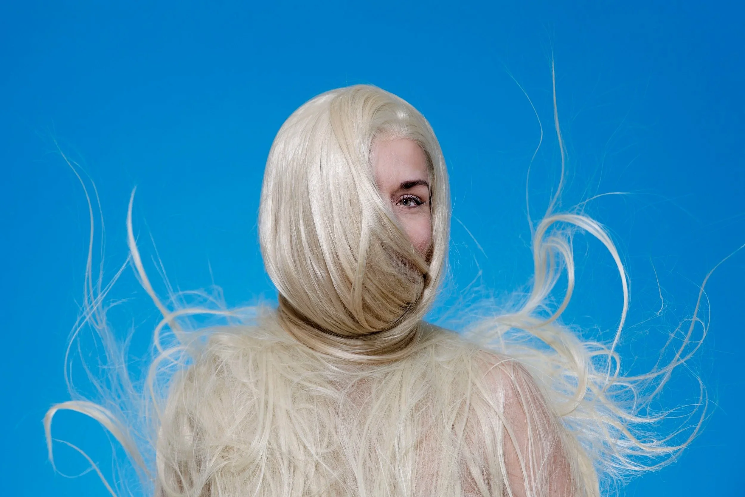 BLOND