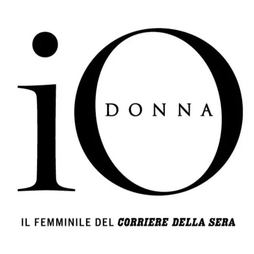 Magazine cover featuring the word "IO" with the subtitle "Donna" and "Il femminile del Corriere della Sera".