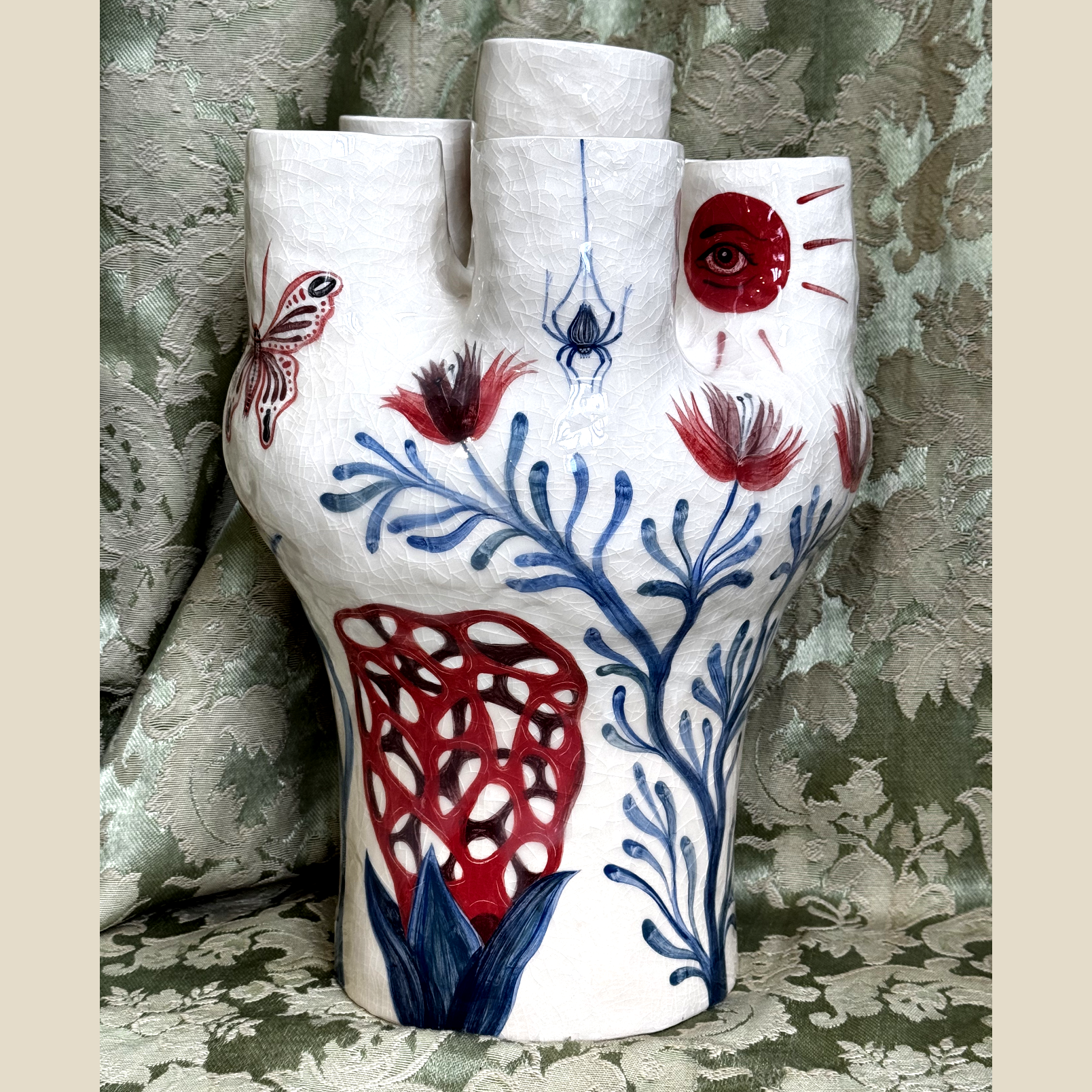 Handpainted ceramics with illustrative patterns that tell stories of cultural and historical places.