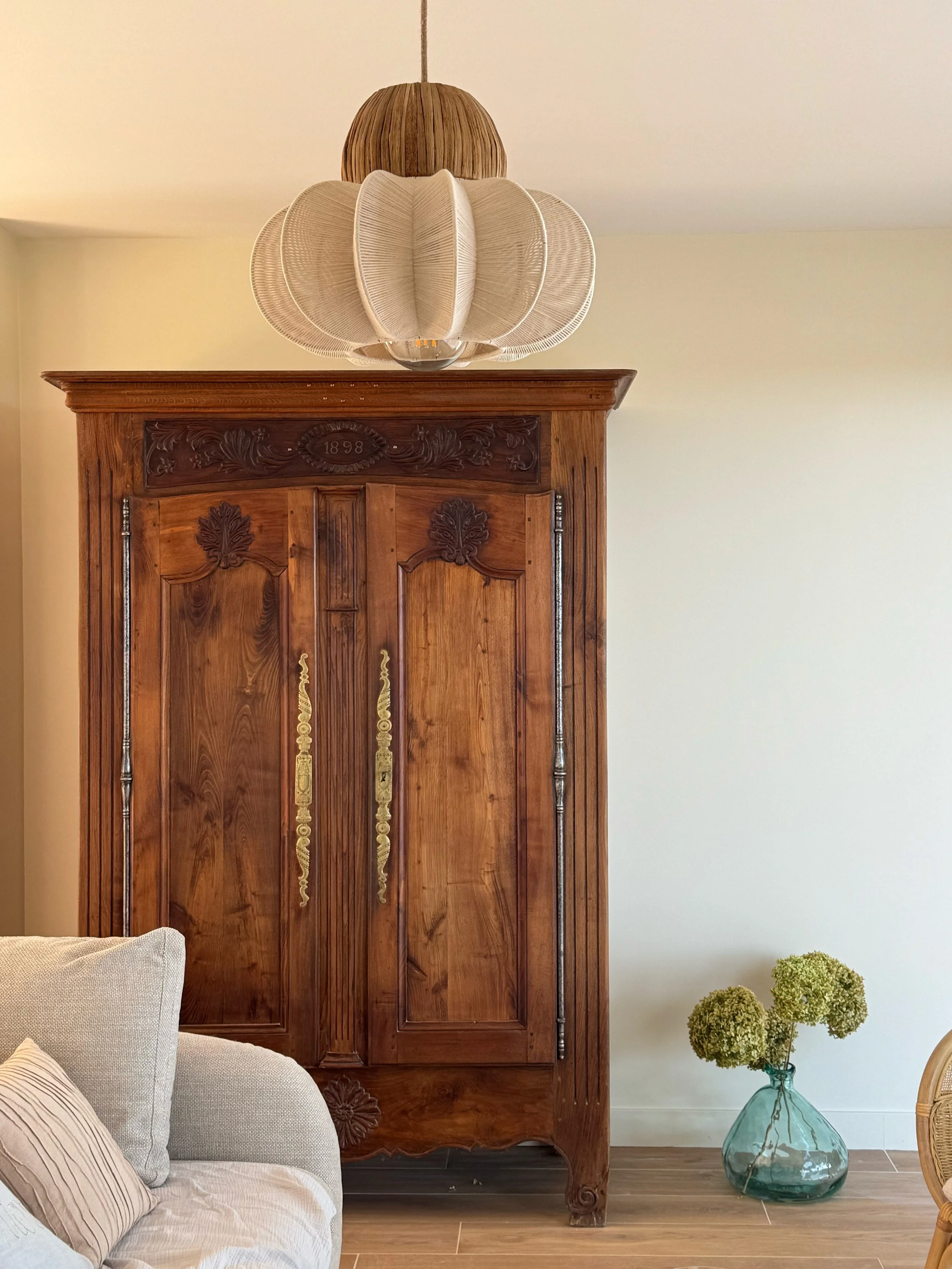 Vielle armoire maison de plage Kerhillio Erdeven