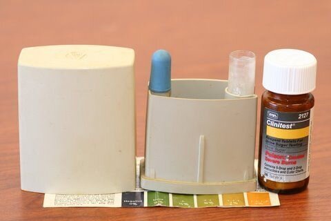 Clinitest urine testing kit