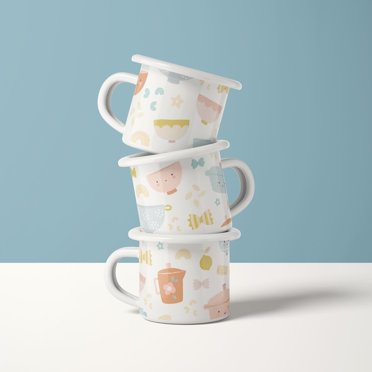 A bit of mockup fun with these mugs and my Pasta &amp; Pyrex pattern :)

#pastaandpyrex #makeartsthatsells #mats #matsboltfabric #patterndesign #surfacepatterndesign #kitchenpattern #kitchentextiles #kidsillustrator #creatsyofficial #creatsymockup #m