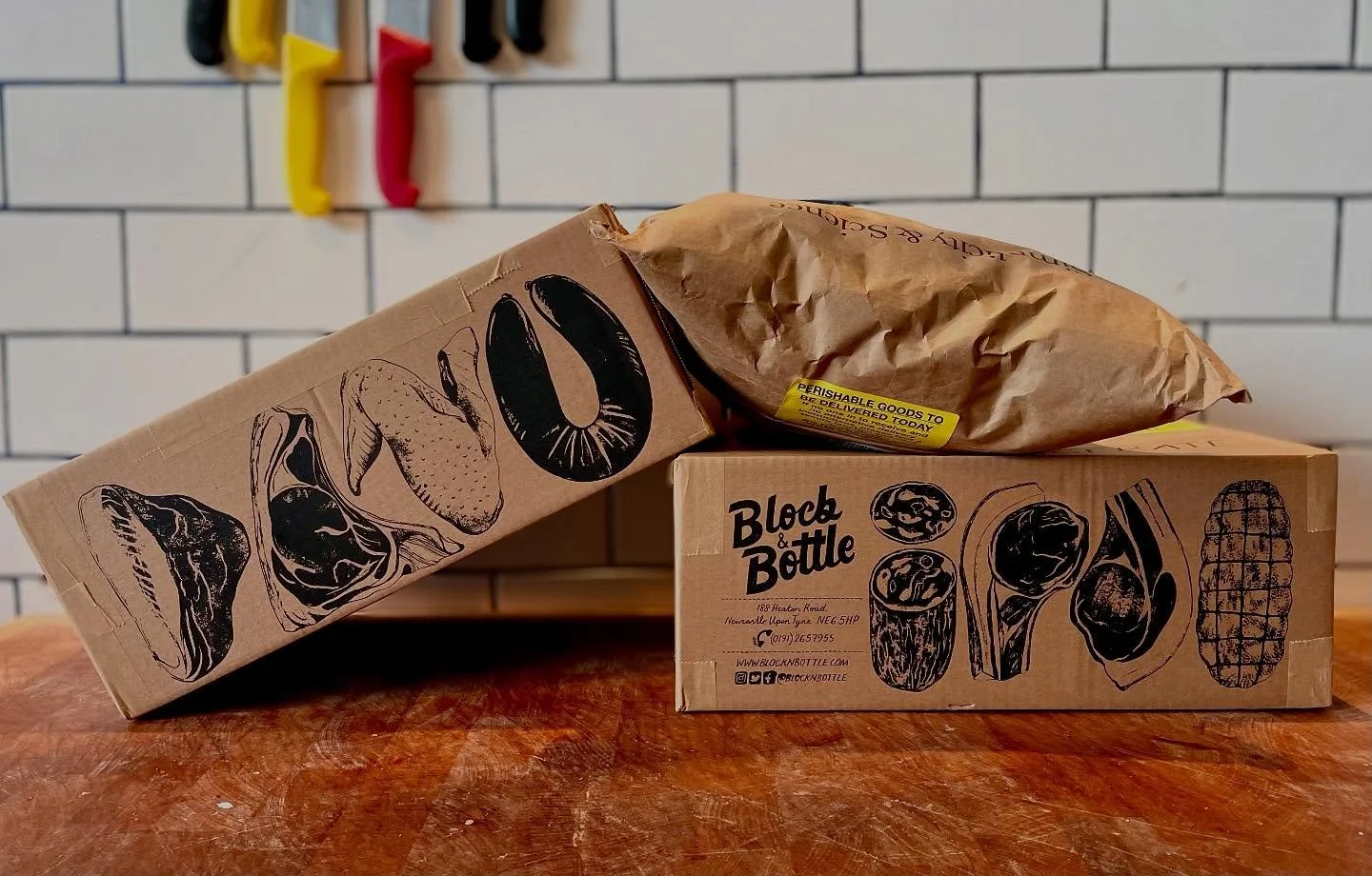 Lots of web orders ready to go this week! 🛒📦 Did you know you can buy from us online? Our products can be delivered directly to your door. Full details can be found on our website - link in our bio 💻

#meatbeerlife #butchery #shoponline