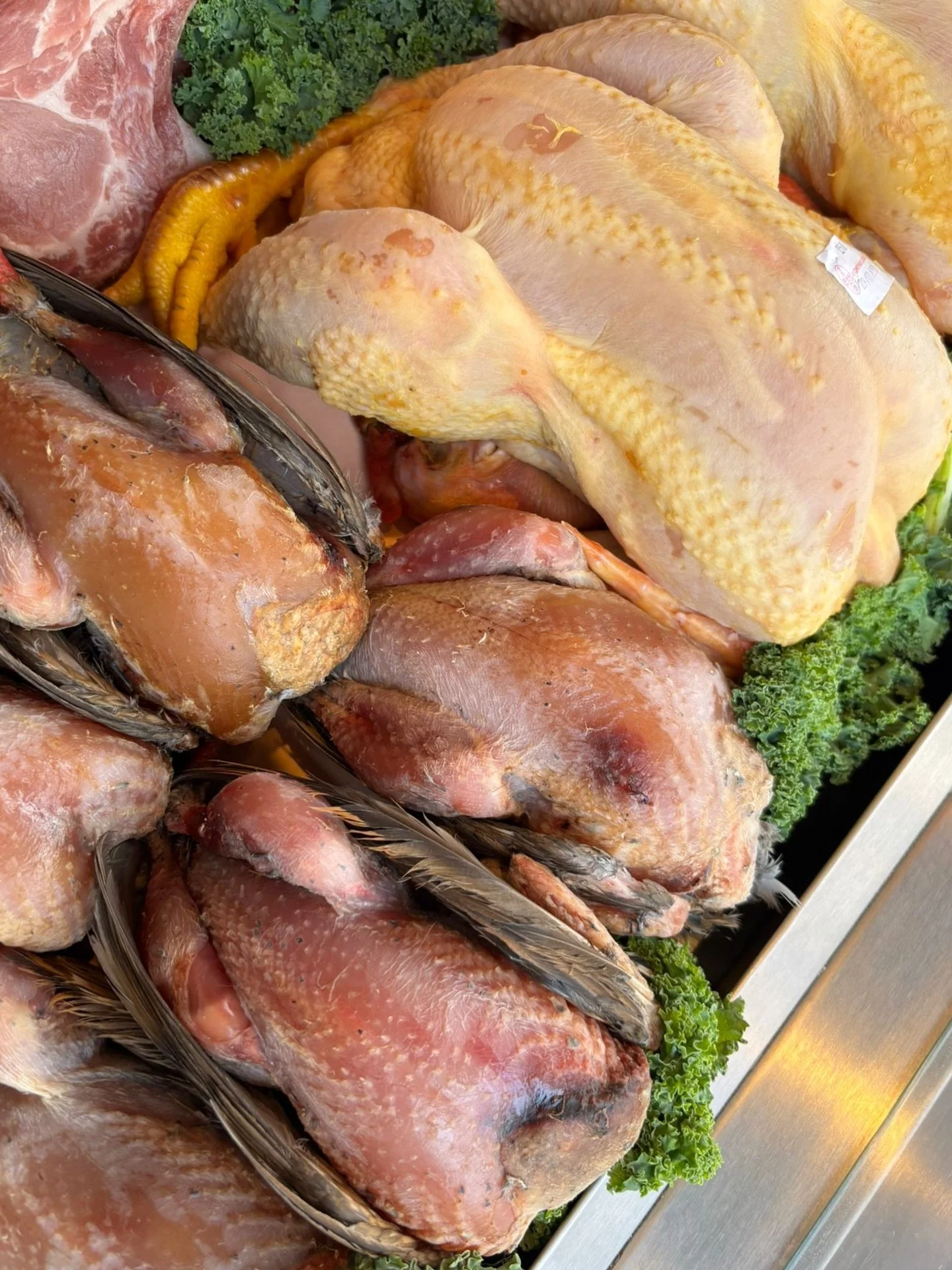 Beautiful Birds in stock at the moment! 🐓 We have English New York dressed Partridges and some lovely French poultry including these Arnaud Tauzin Chickens and some lovely milk-finished Guinea Fowl available - pop into the shop or give us a call to 