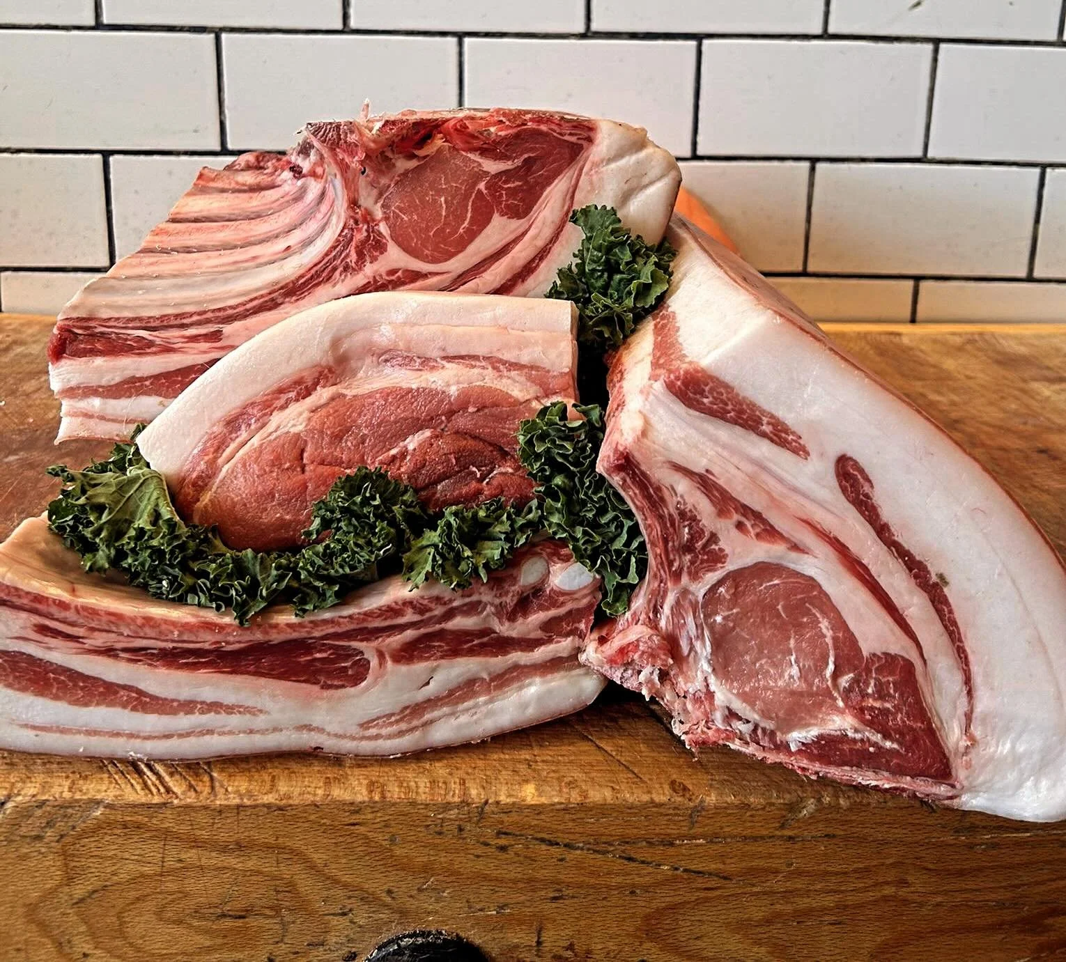 🐖 IBERICO PORK 🐖
We&rsquo;ve got some amazing Free Range Iberico pork from Shropshire in the shop this week. The pigs are fed a soy free diet and one of the only Iberico herds in the country

#meatbeerlife #iberico #freerange #pork