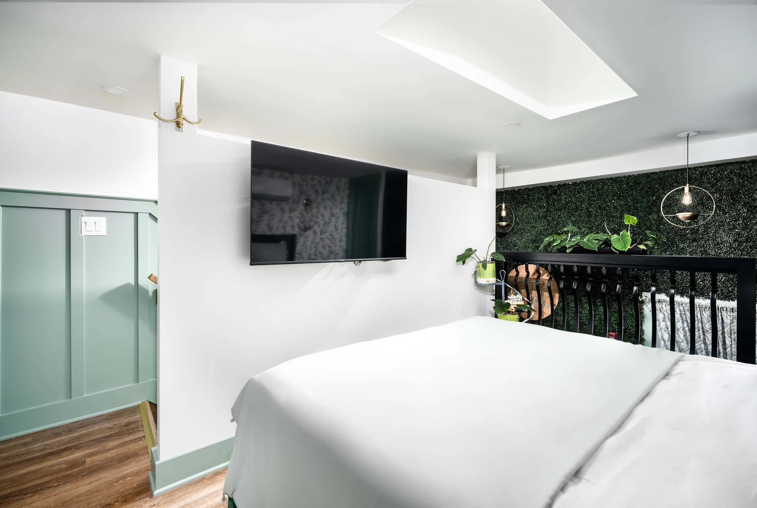 Garden Room — Hotel Philco