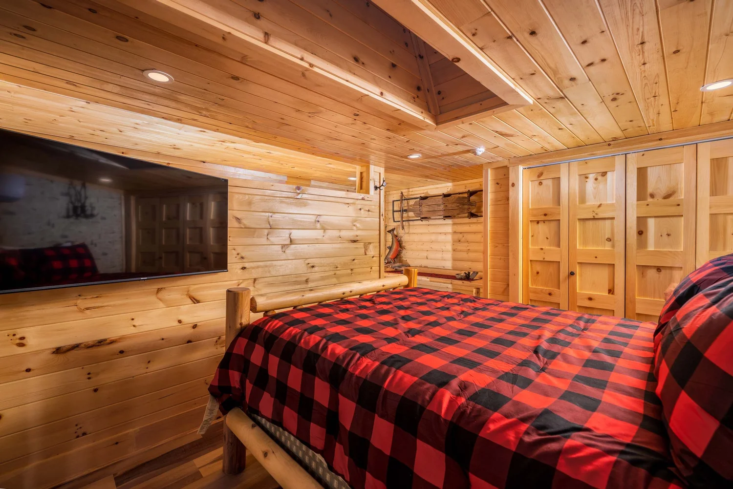 Cabin Room — Hotel Philco