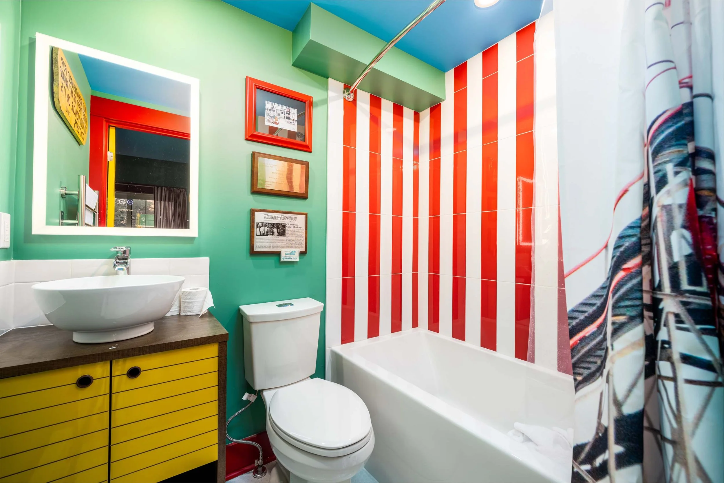 Crystal Beach Amusement Park Room — Hotel Philco