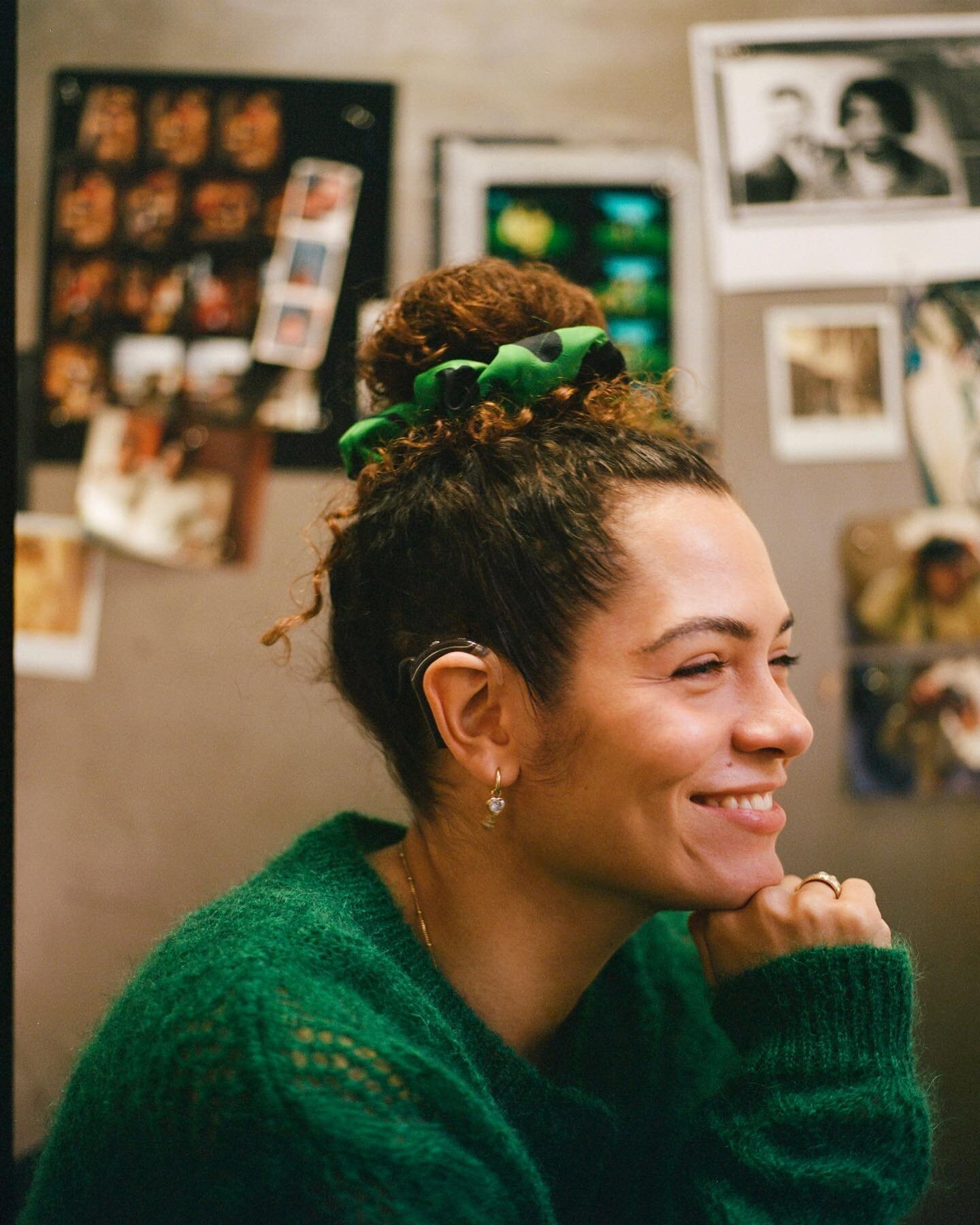 Portrait of an artist: LBW @lilybw 📷

One unusually sunny morning in January I photographed analogue portrait photographer Lily Bertrand-Webb, a woman I greatly admire, in and around @kindredstudiosartists, West London.

On mornings like this, I am 