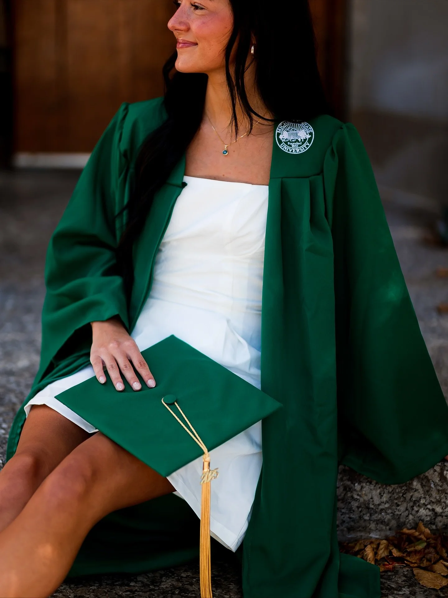 ahhhhh @kota.rae is so fun to hang with &mdash; so lucky to have photographed her for her MSU Grad pictures! 🫶🏼🎓🍾