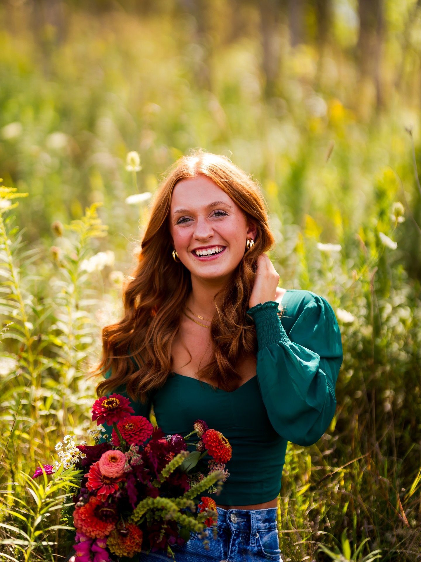 I&rsquo;m getting soooooo excited for all my summer sessions with my seniors this summer!!!! I can&rsquo;t wait to make more magic like these pics of the gorgeous Lanie!!!! 🥹🫶🏼🌞✨