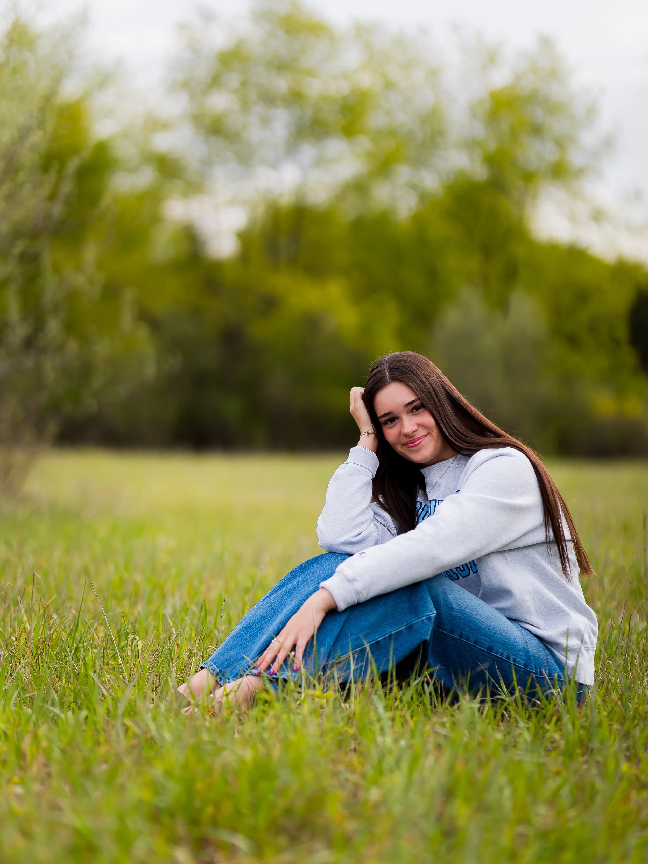 fresh sweet spring pics for @ashton.ehle with a cutie college crew!!!! What a perfect way to celebrate the next step! ✨🤟🏼🎓