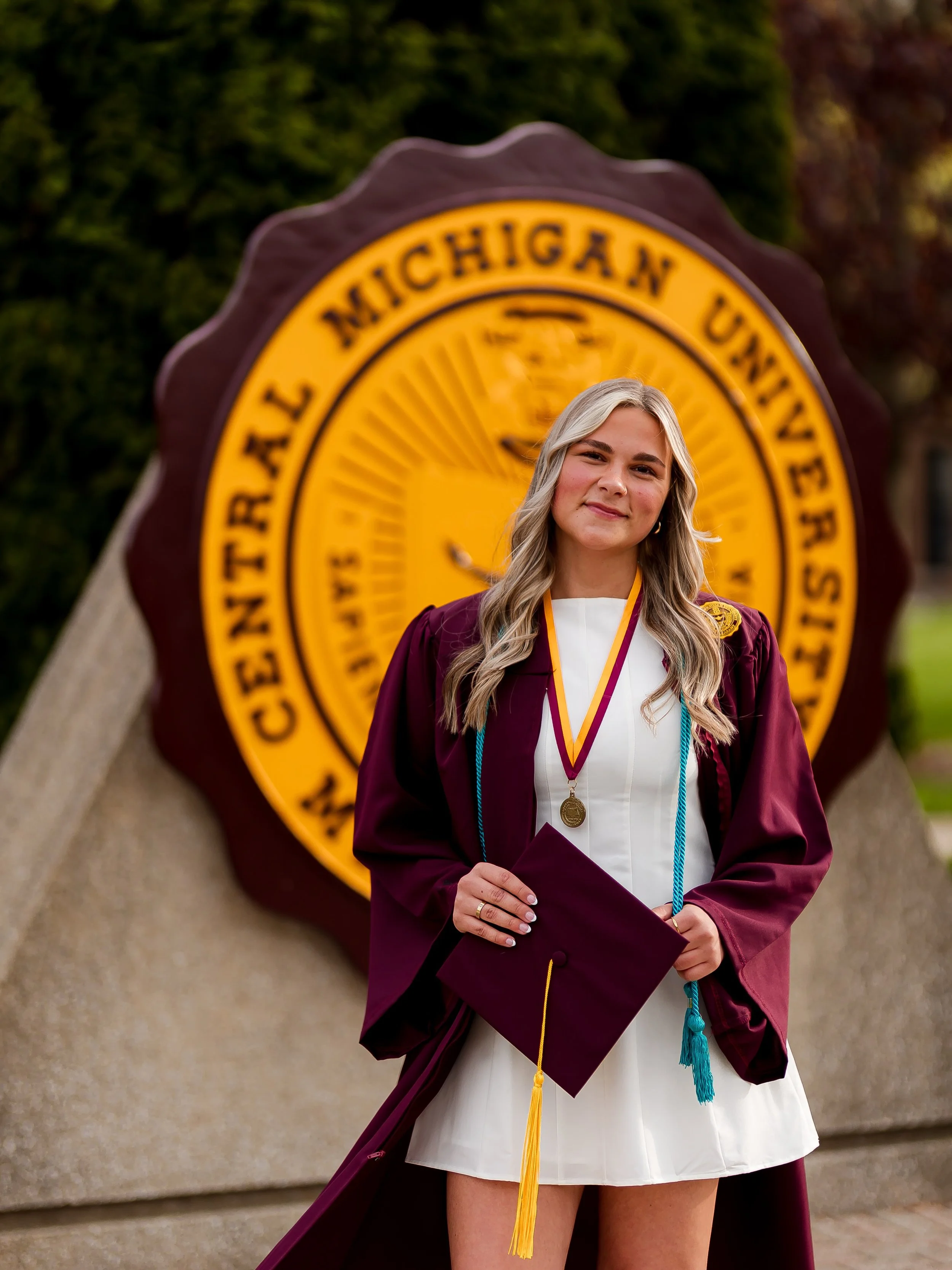 my girl graduatedddddd @mallory.apple so thankful to photograph this girl in multiple life stages, someone I&rsquo;ve known since we were little! ✨🫶🏼💛🎓