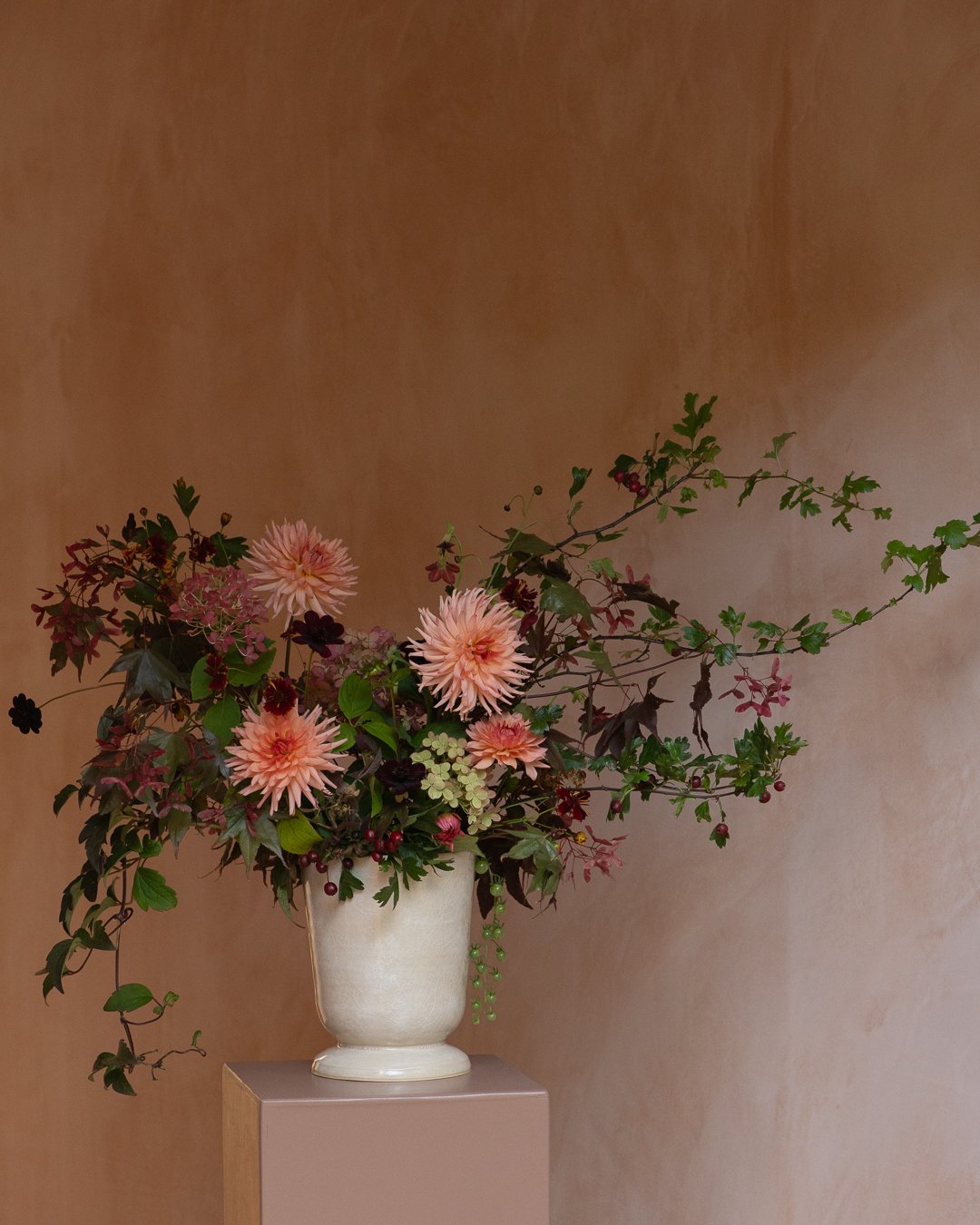 Snowfall Large Flower Urn