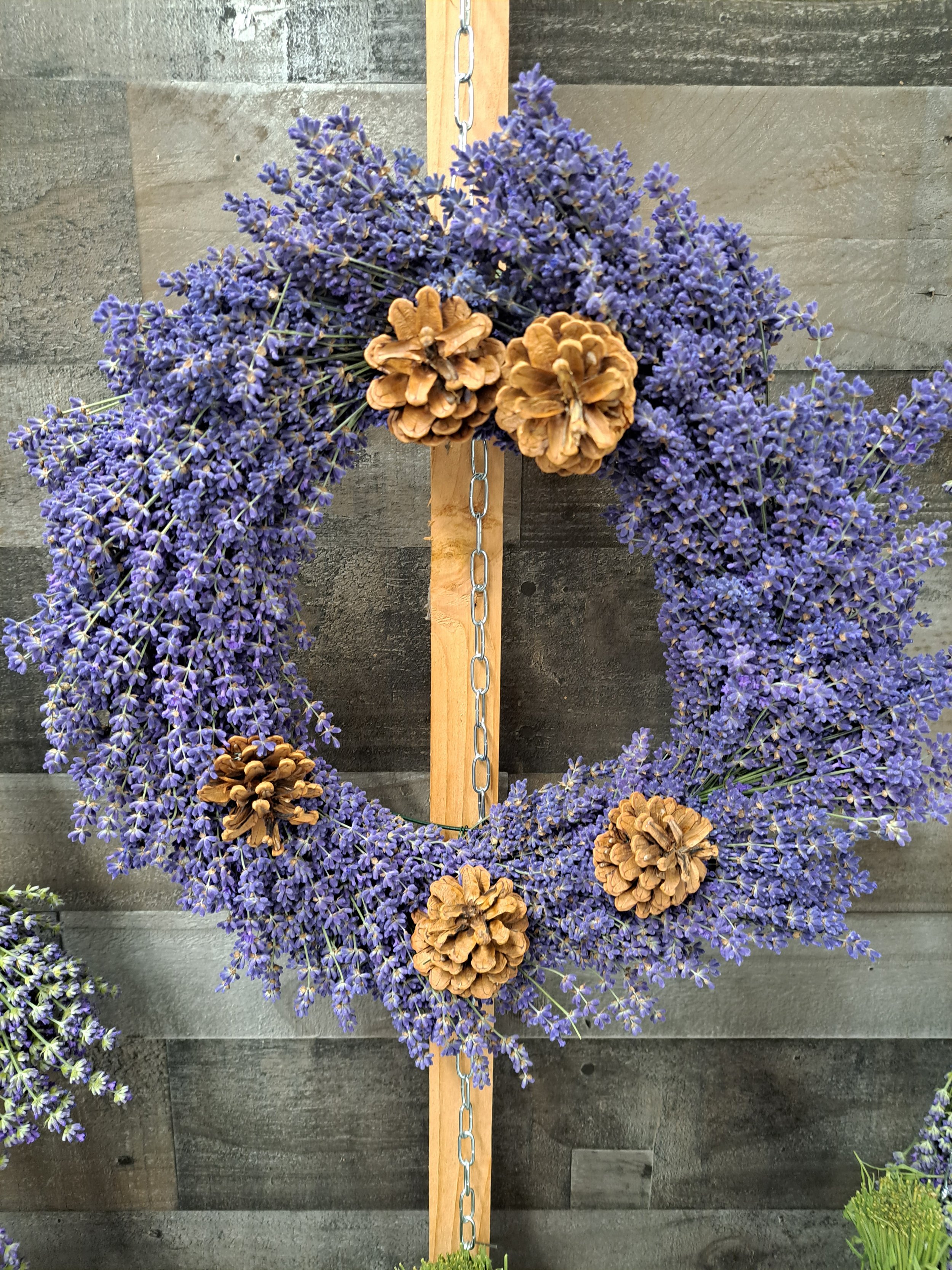another hanging wreath.jpg