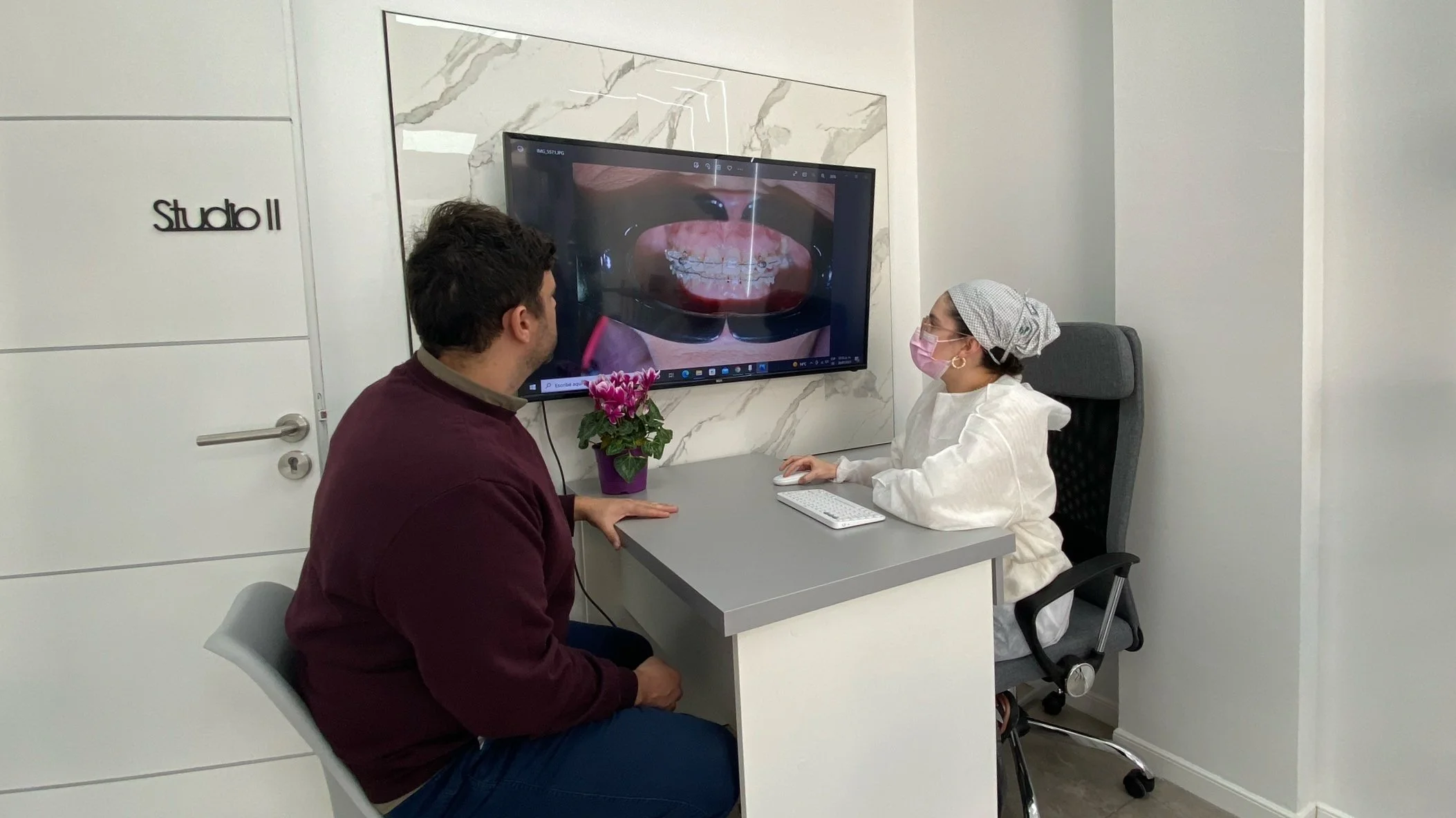 Pineda Dental Studio