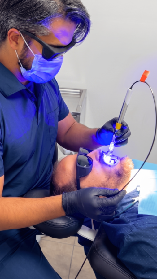Odontología sin estrés: Cómo el Láser de Diodo revolucionó los tratamientos en Pineda Dental Studio