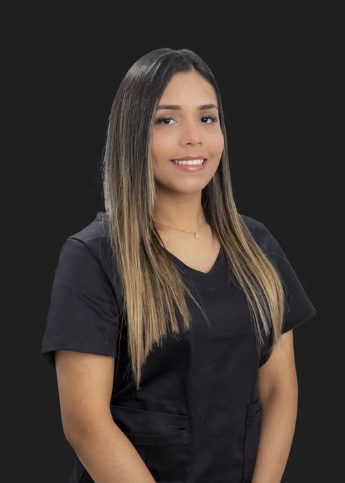 Od. María Marval, área de odontología general, en Pineda Dental Studio, Recoleta, CABA.