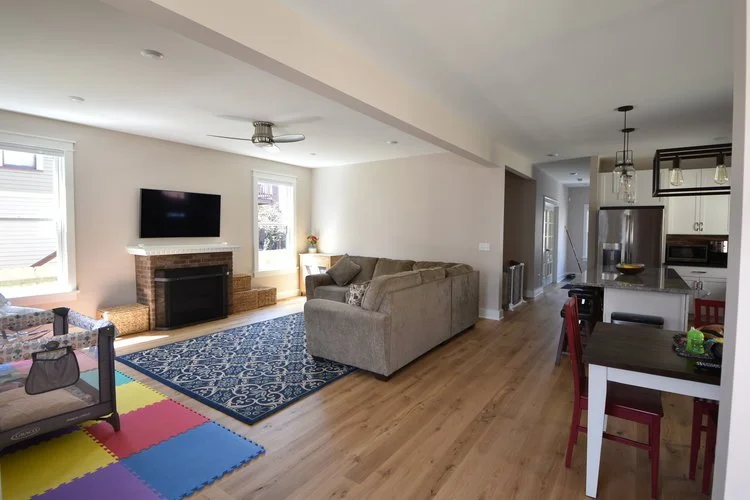 living room1.jpg