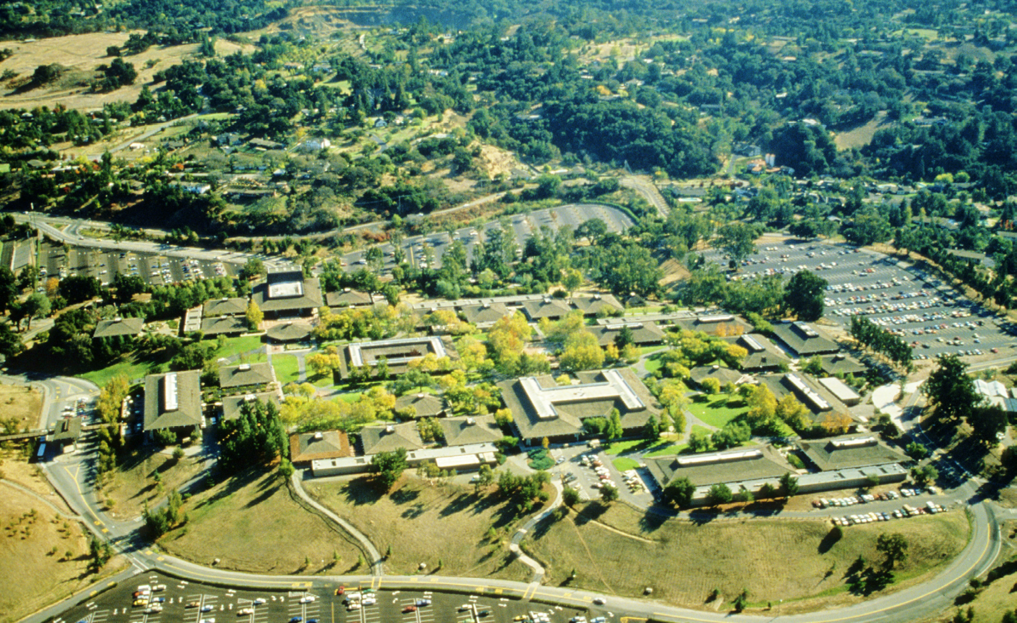 Foothill College_Slideshow_1.png