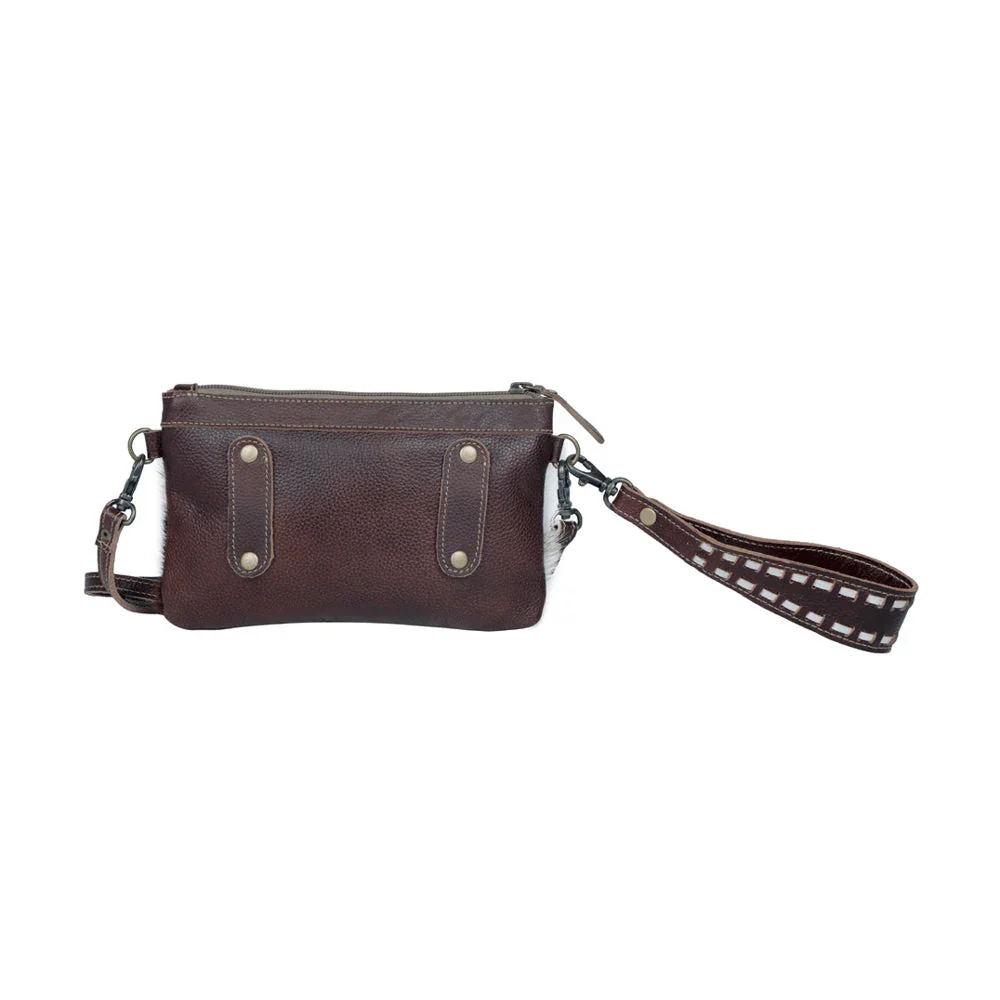 Streaks Delight Belt Bag 3.webp
