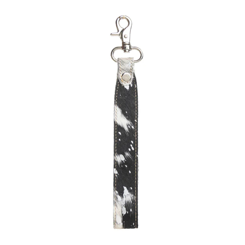 Bullrun Hill Key Fob in Black & White 2.webp