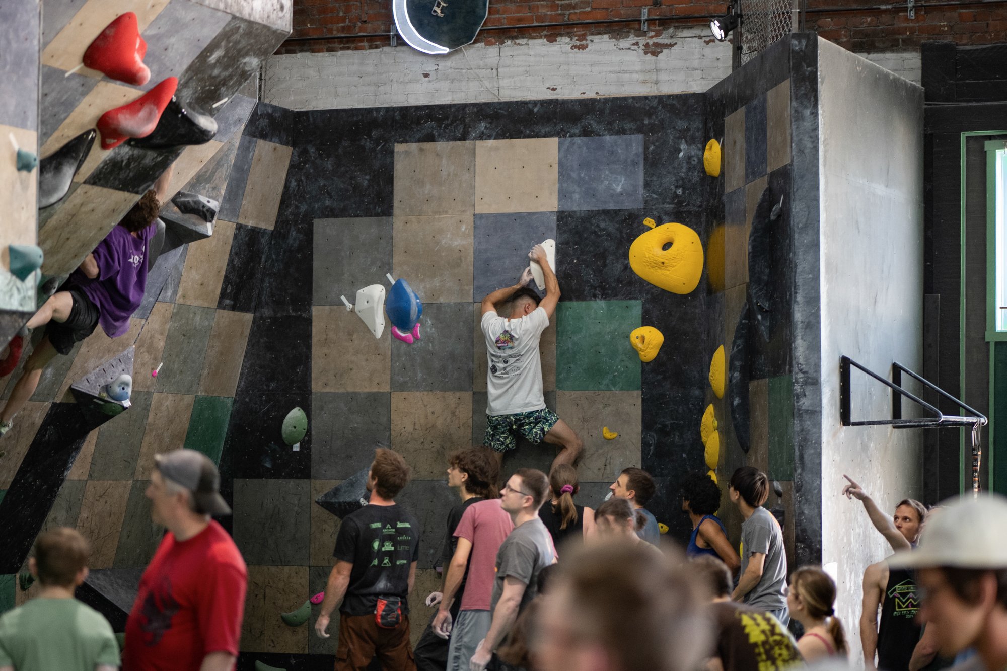 WarehouseComp25_JS_069.jpg