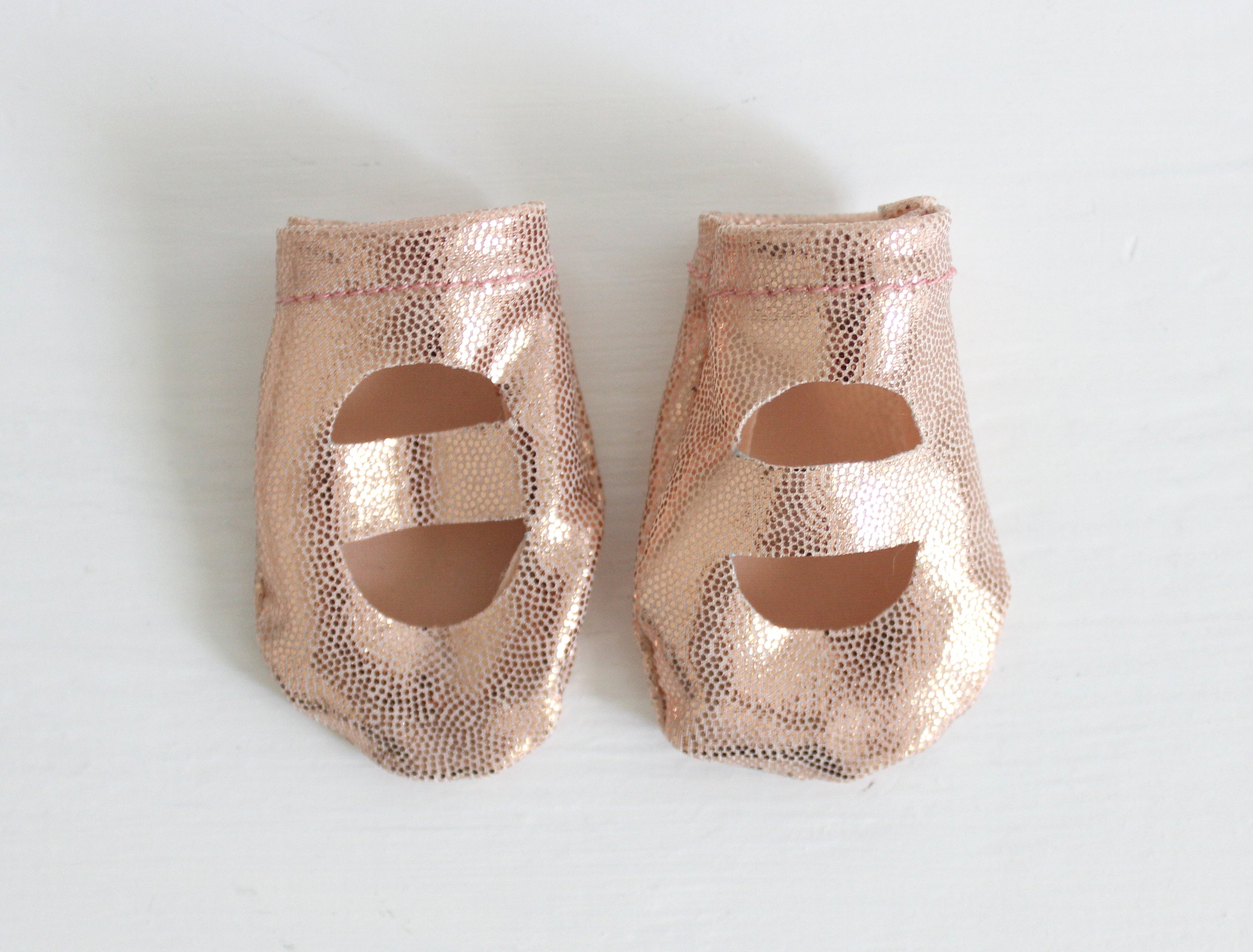 rosegoldslipflat.jpg