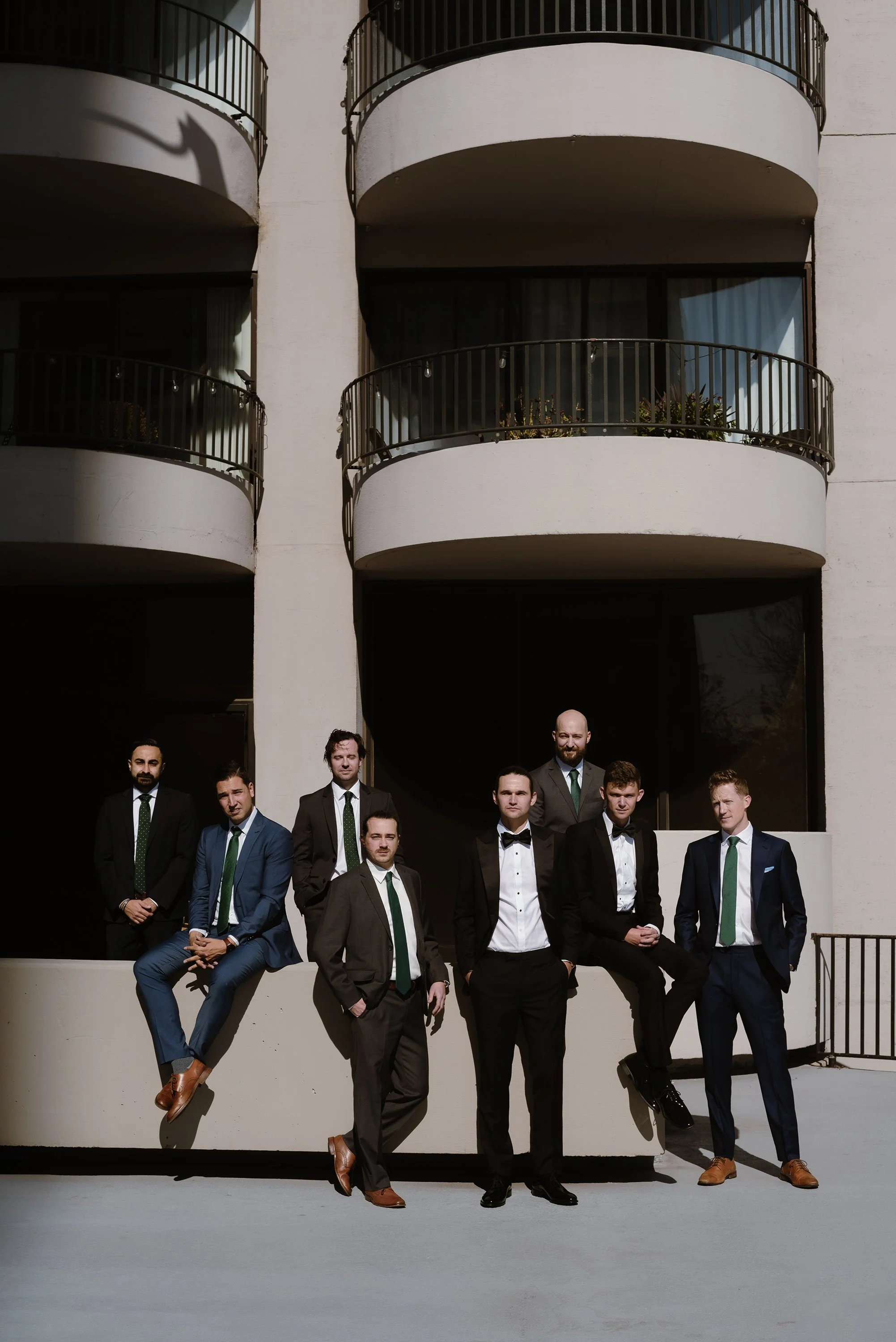 Midwest destination groomsmen photo.jpg