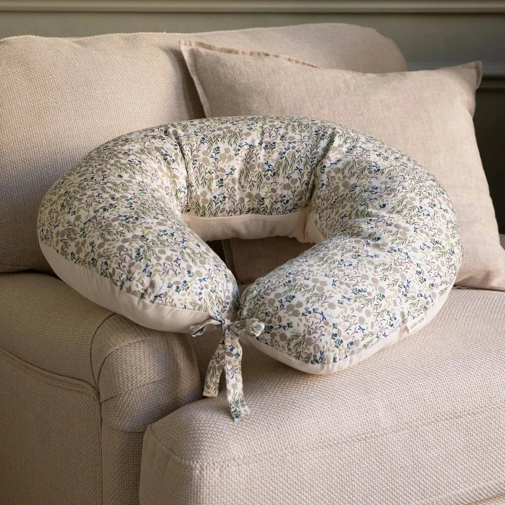 NURSING PILLOW FOR NEW PARENTS