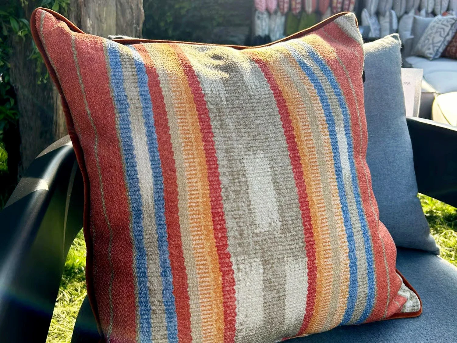 STRIPED OUTDOOR CUSHION