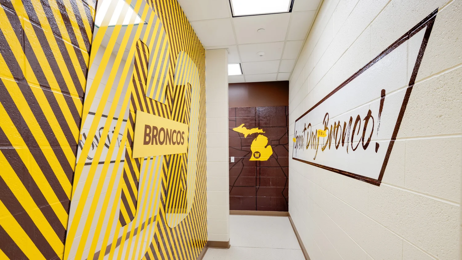 Western Michigan Broncos Women’s XCTF Locker Room - color