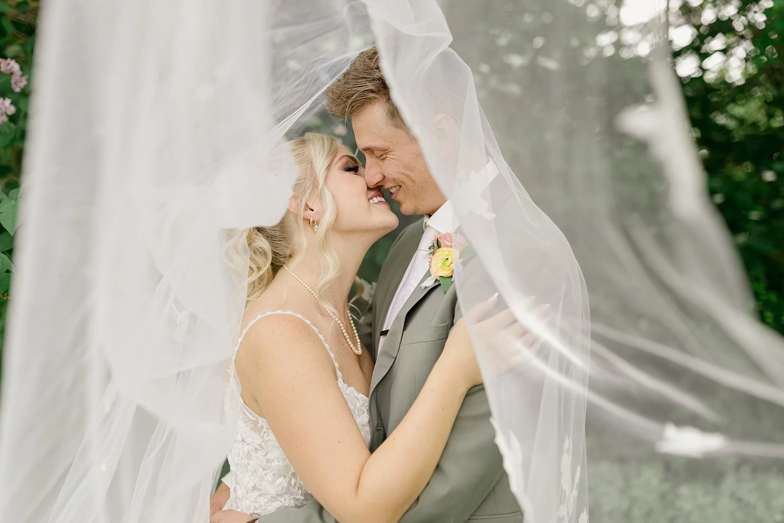 Mary & Axel_Photoshoot-544.jpg