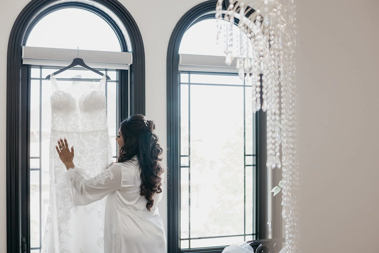 Joshua&Christine_Morning prep-23.jpg